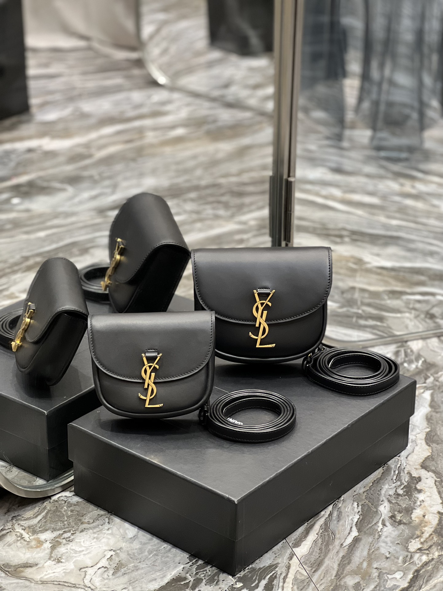 TOP Yves Saint Laurent YSL Kaia Bag 15/18cm - Black