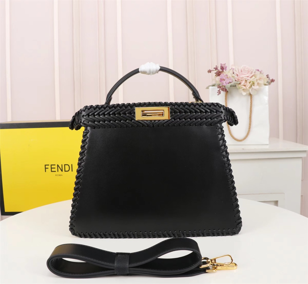 TOP FENDI Peekaboo ISeeU Handbag - Black