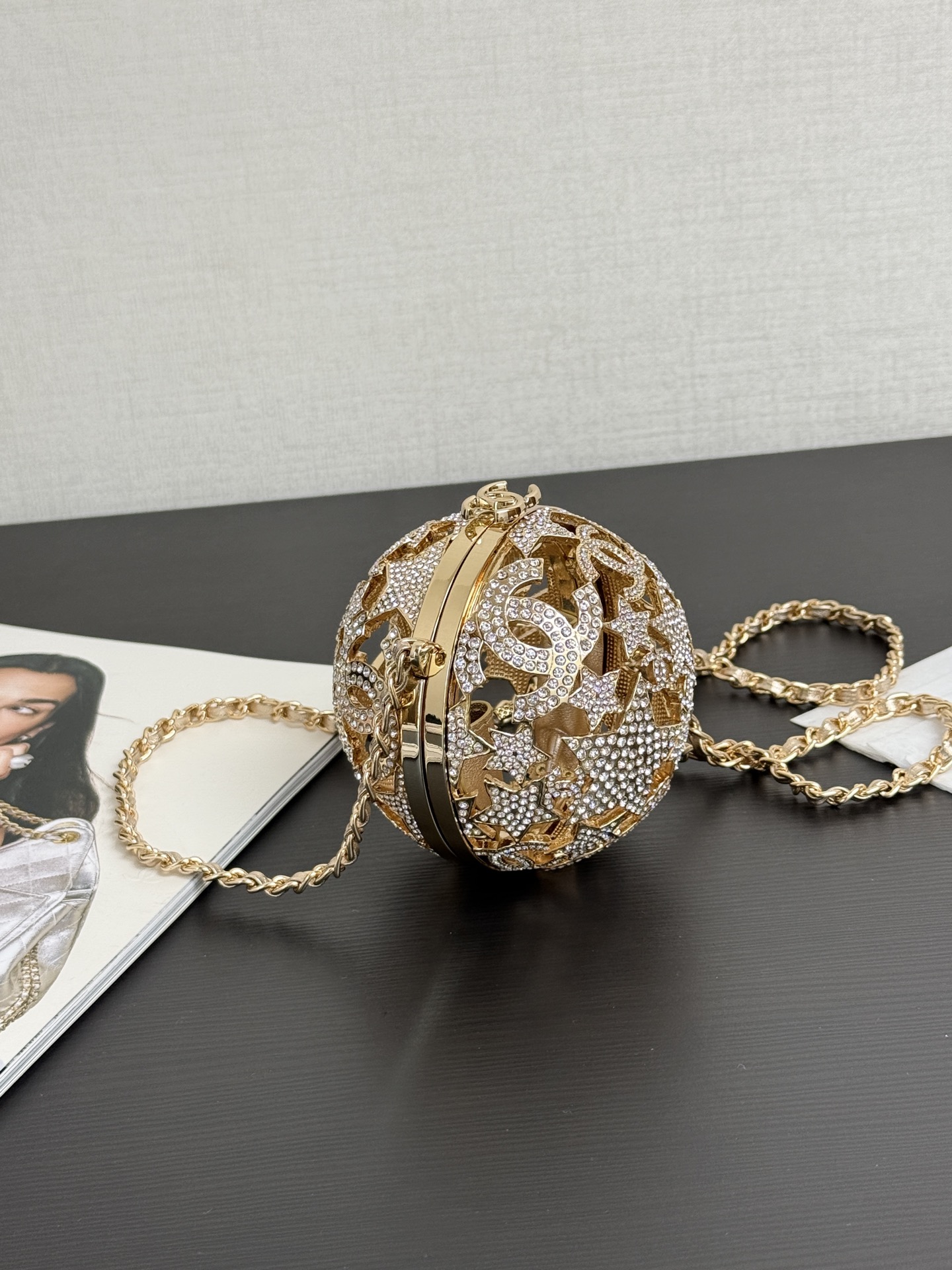 TOP CHANEL Star Hollow Spherical Evening Bag 13×13×13 cm - 2 Colors