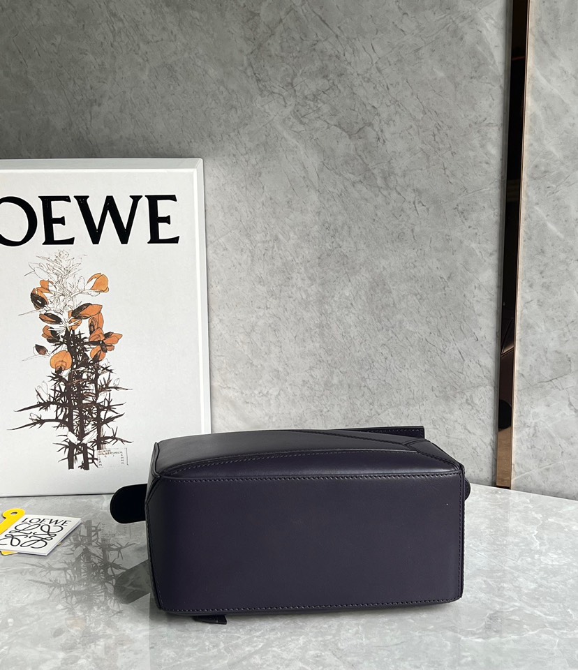 Loewe Small Puzzle Purple(Replica)