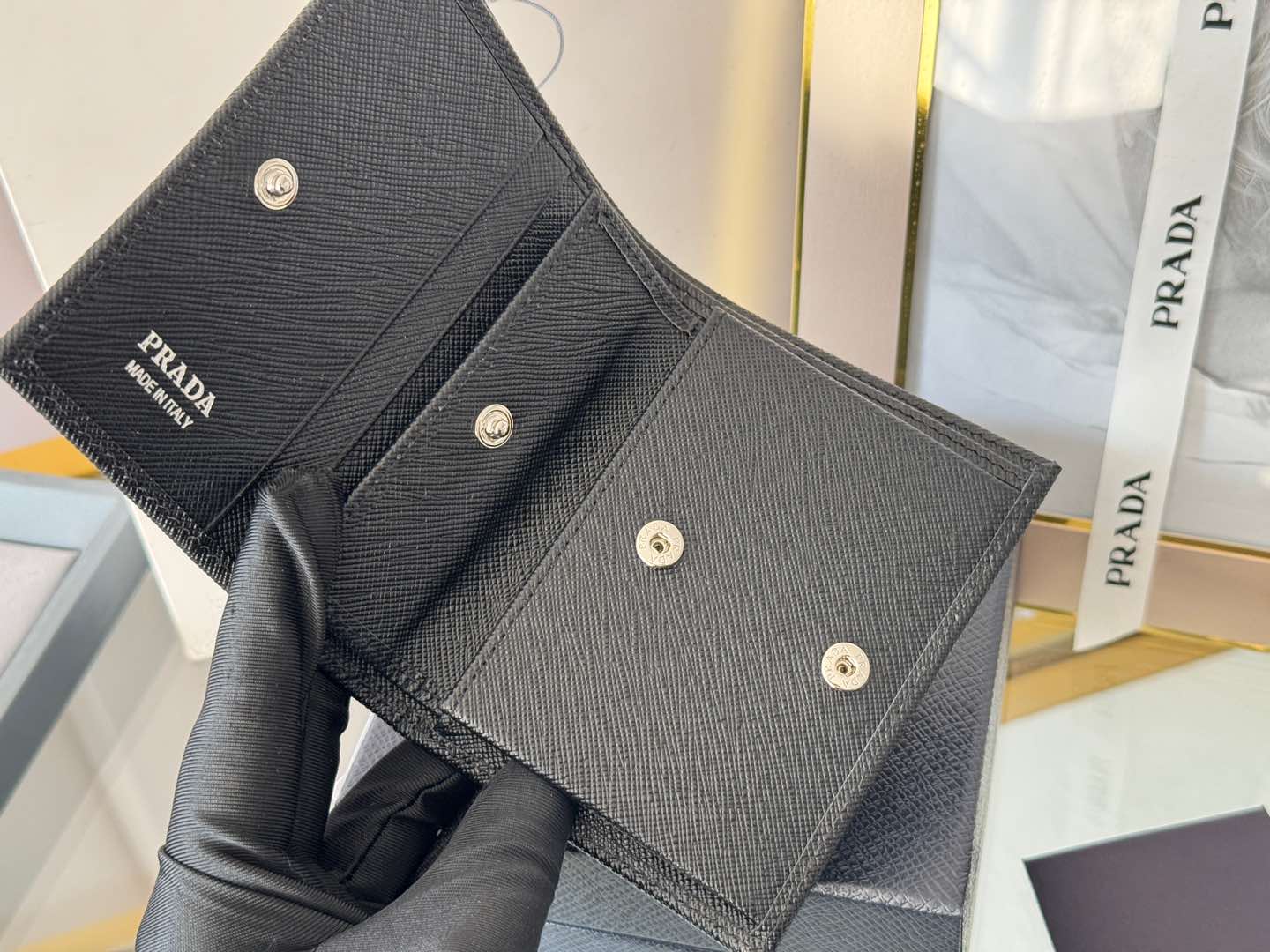 TOP PRADA Plain Leather Folding Wallet 11.2x9.5cm - Black