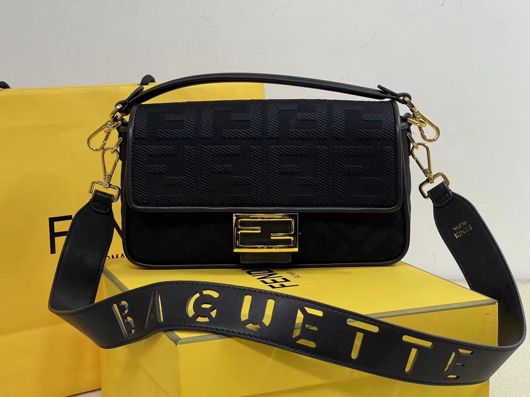 TOP FENDI Embroidery Baguette Bag - 26x13x6cm - 3 Colors