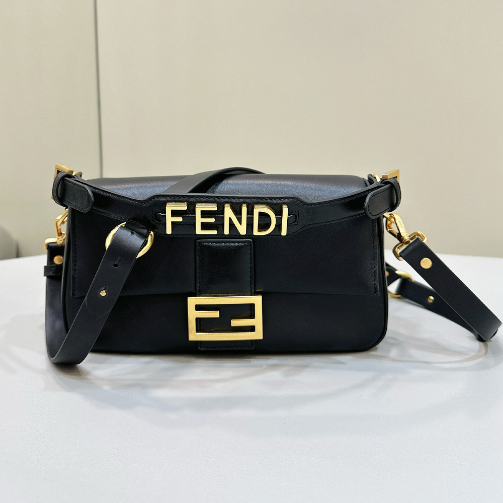 Fendi Baguette Bag (Replica)