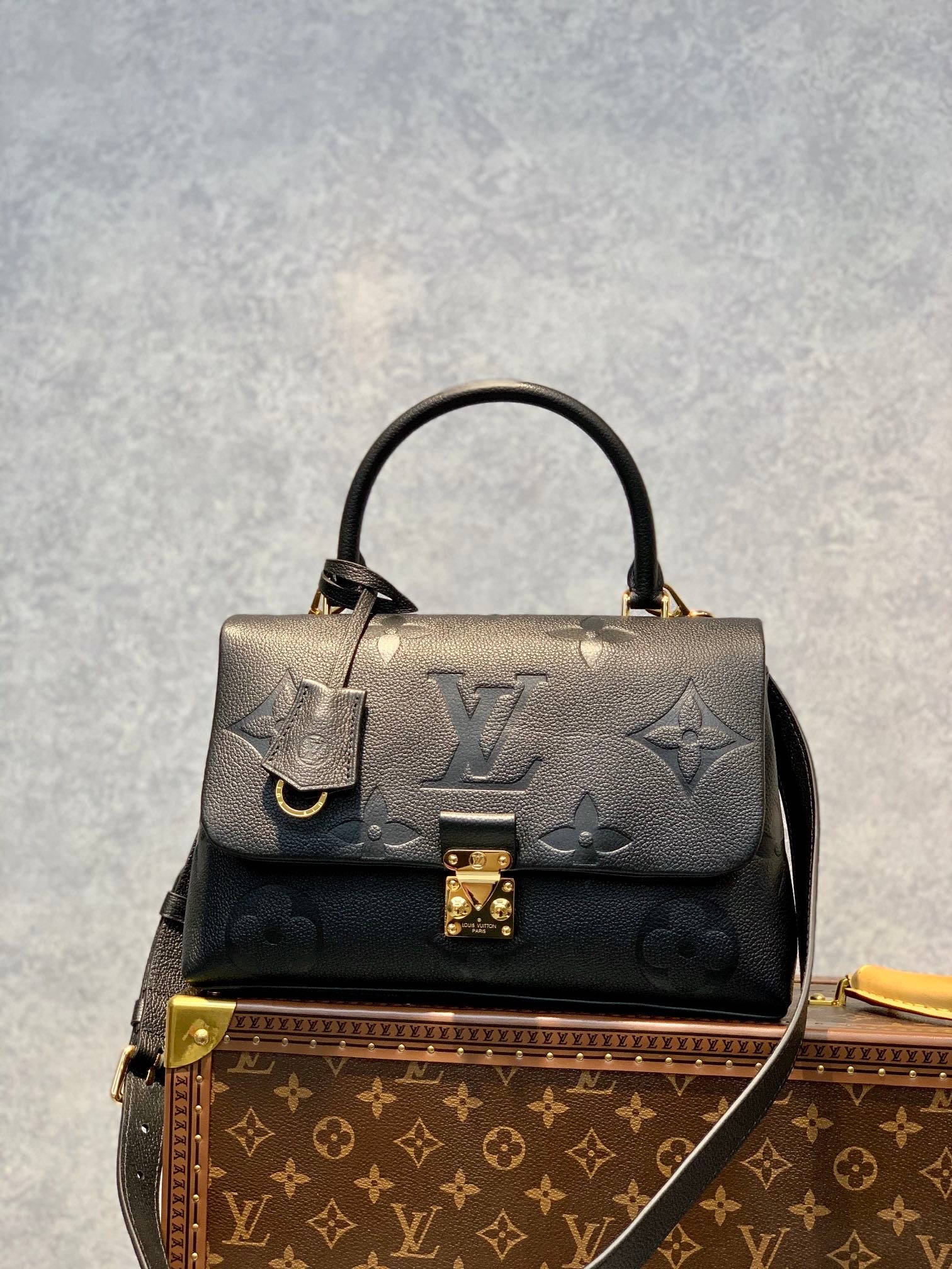TOP Louis Vuitton LV L*V Madeleine MM Empreinte Bag 30.0 x 19.5 x 11.0 CM - Black
