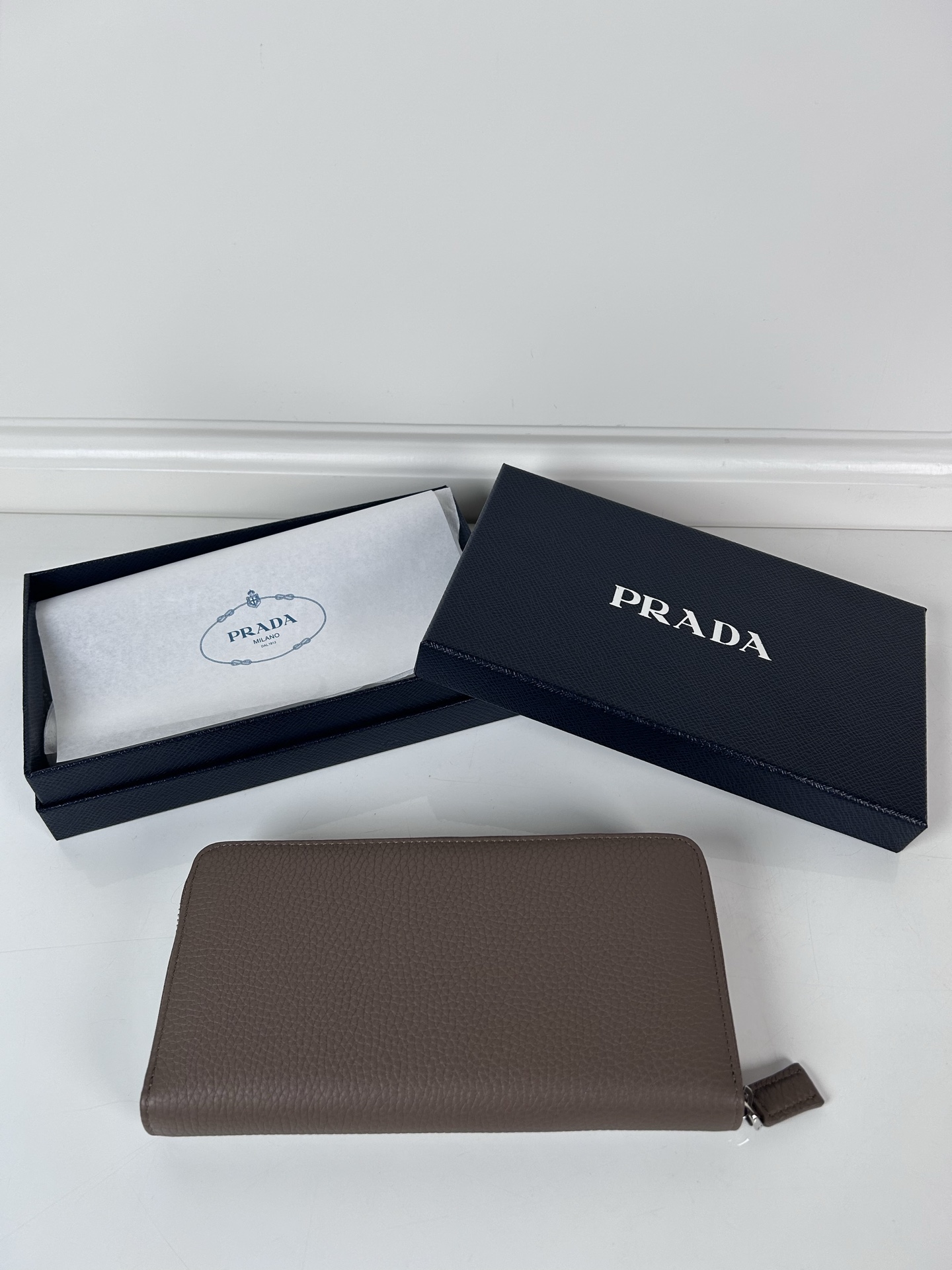 TOP PRADA Medium Wallet 20cm×10.3cm - Brown