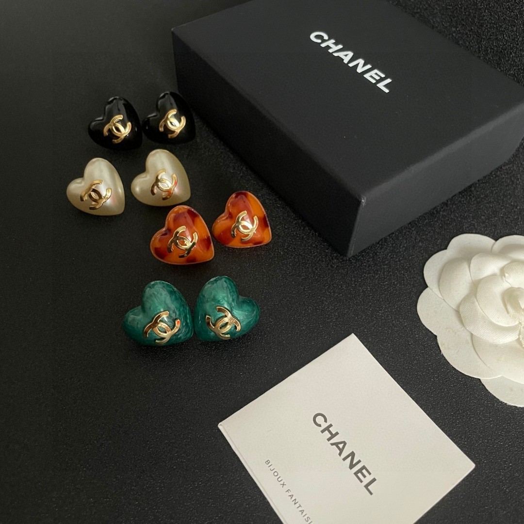 TOP CHANEL Heart Earrings- 3 Colors