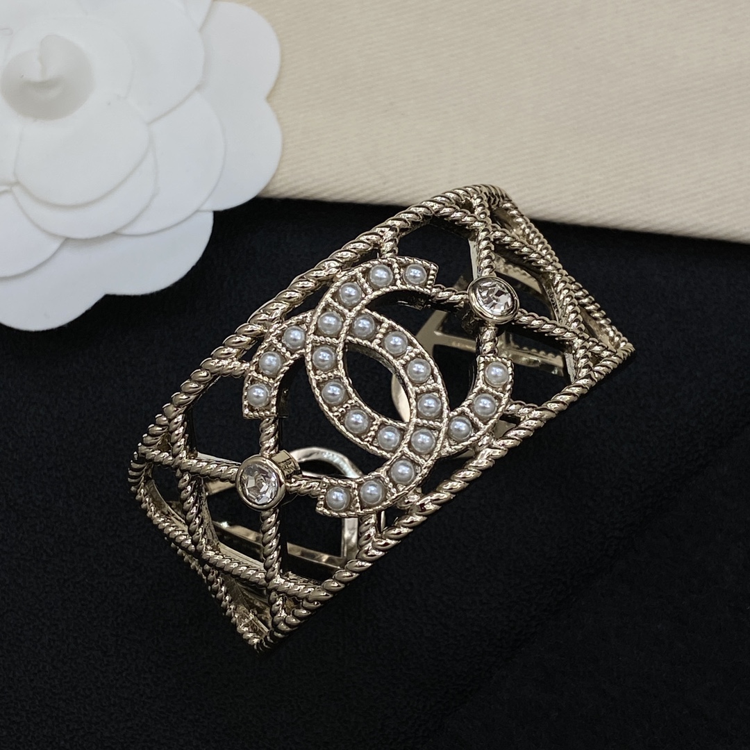 TOP CHANEL Bracelet - 2 Colors