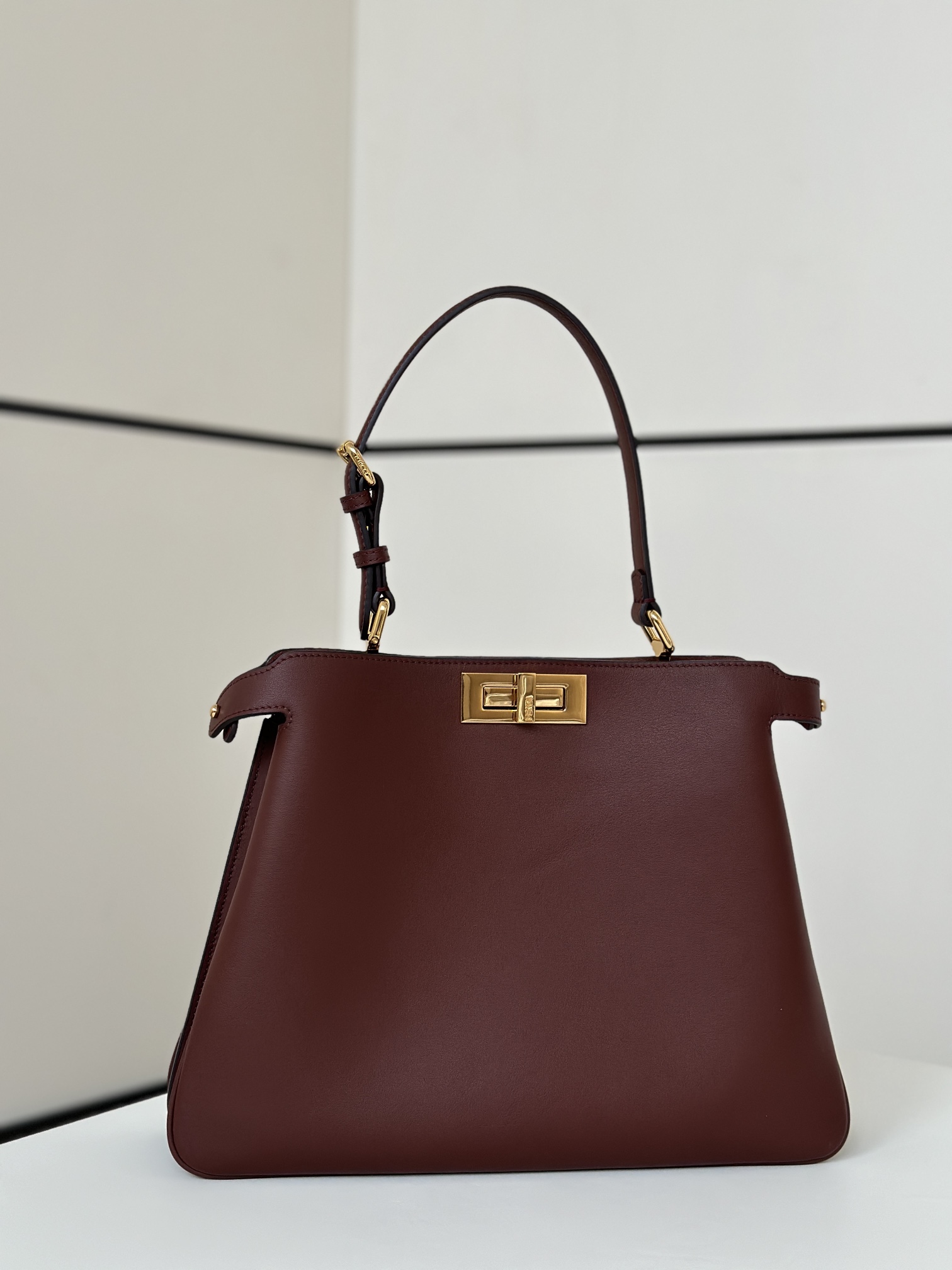 TOP FENDI Peekaboo Medium Cowhide Bag 33×10×25.5cm - 4 Colour