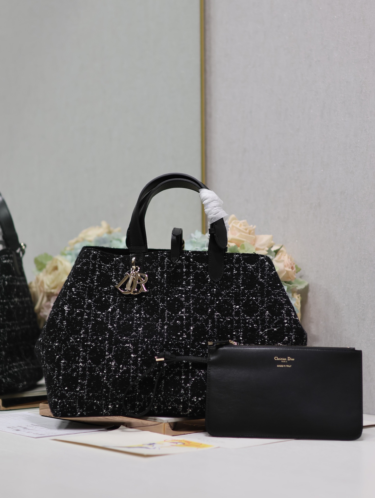 TOP Christian Dior Calfskin Paired With Coarse Patterned Canvas Toujours Handbag - Black - CD Lock Letter D Knob