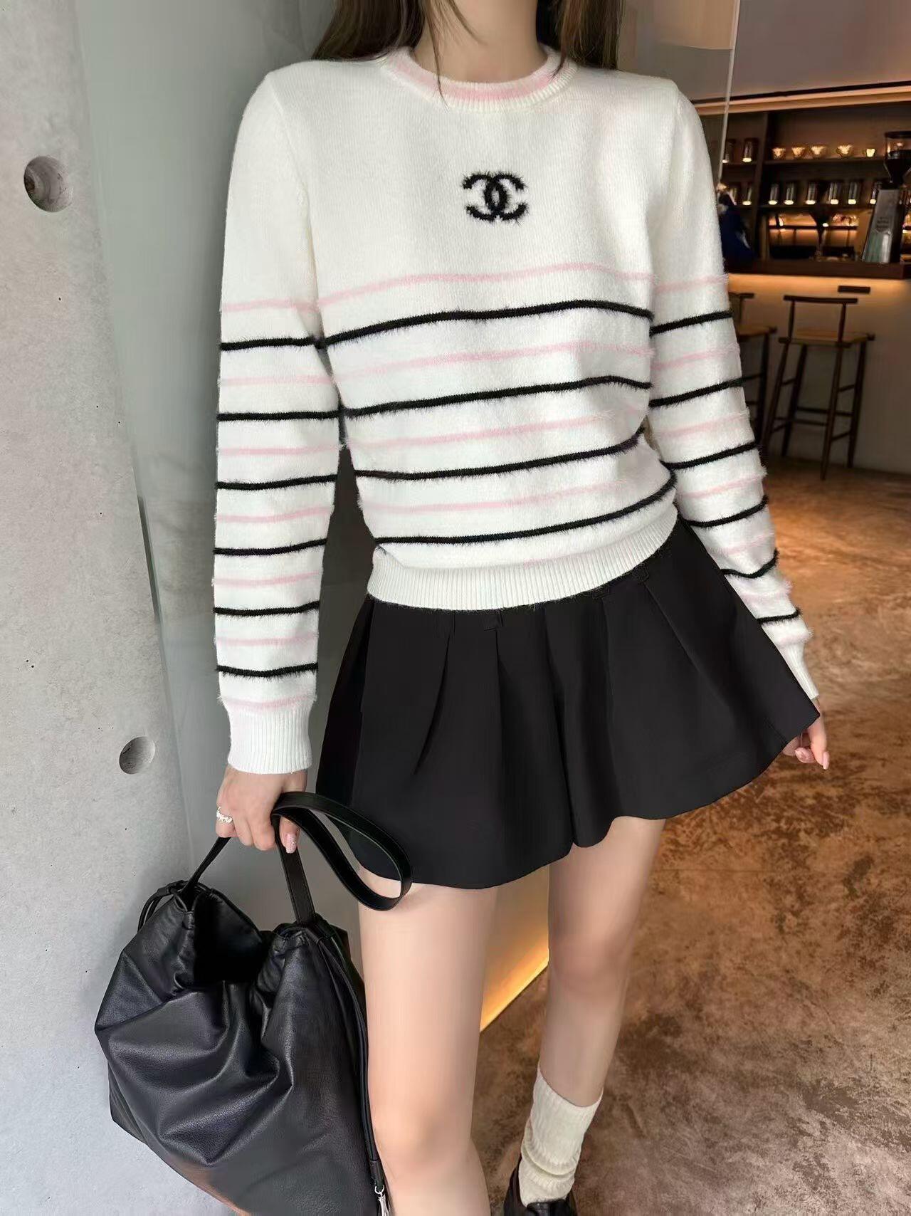 TOP CHANEL Sweater -  White