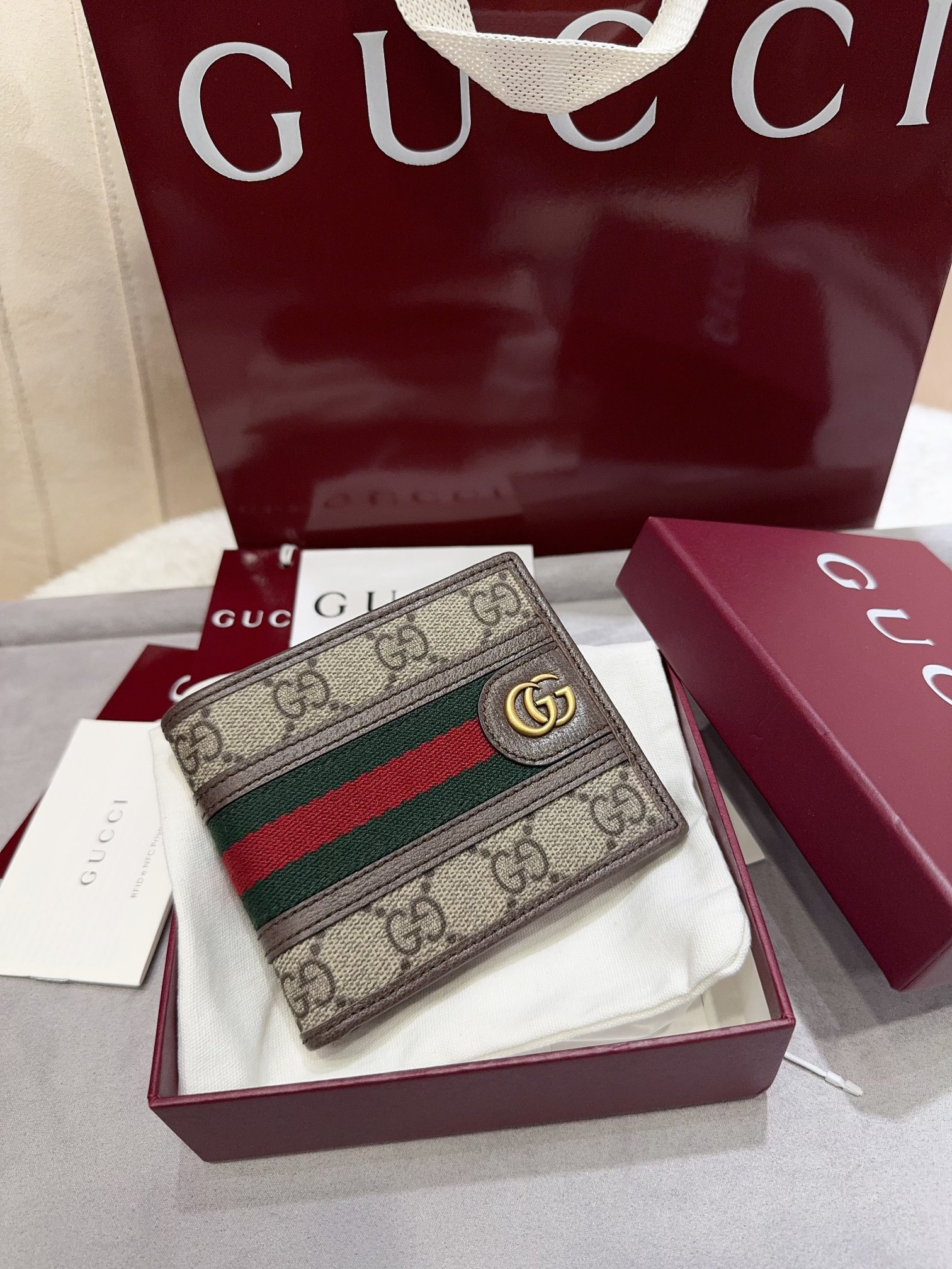 TOP GUCCI GG Wallet 9 x 11㎝ -Brown
