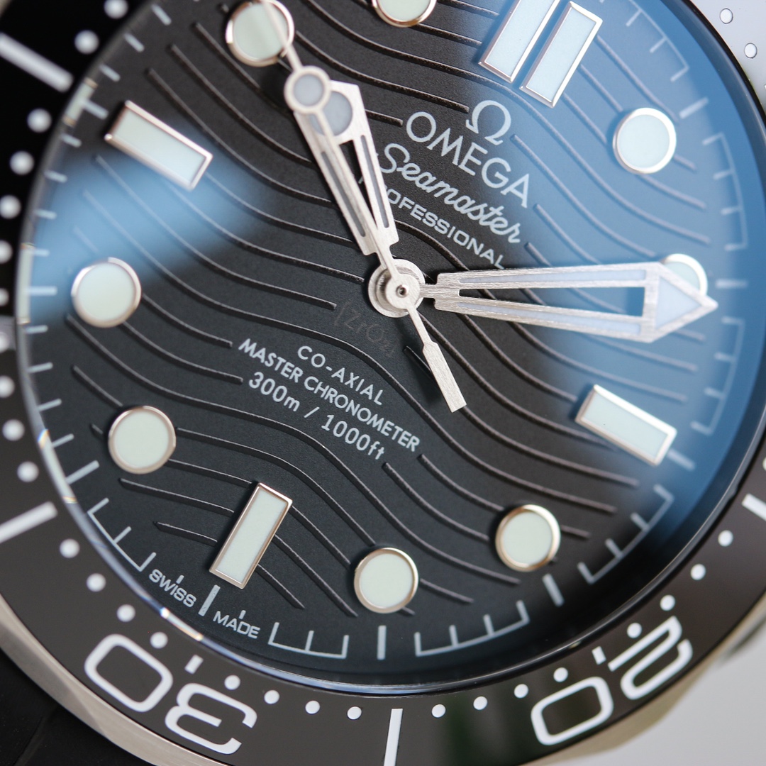 OMEGA Seamaster Diver 300M Watch, Rubber Strap, Luminous Automatic Mechanical Watch, Unisex