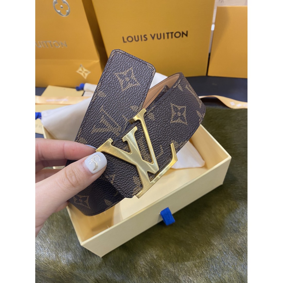 LV Classic Sand Bottom Louis Men's Belt 40 MM