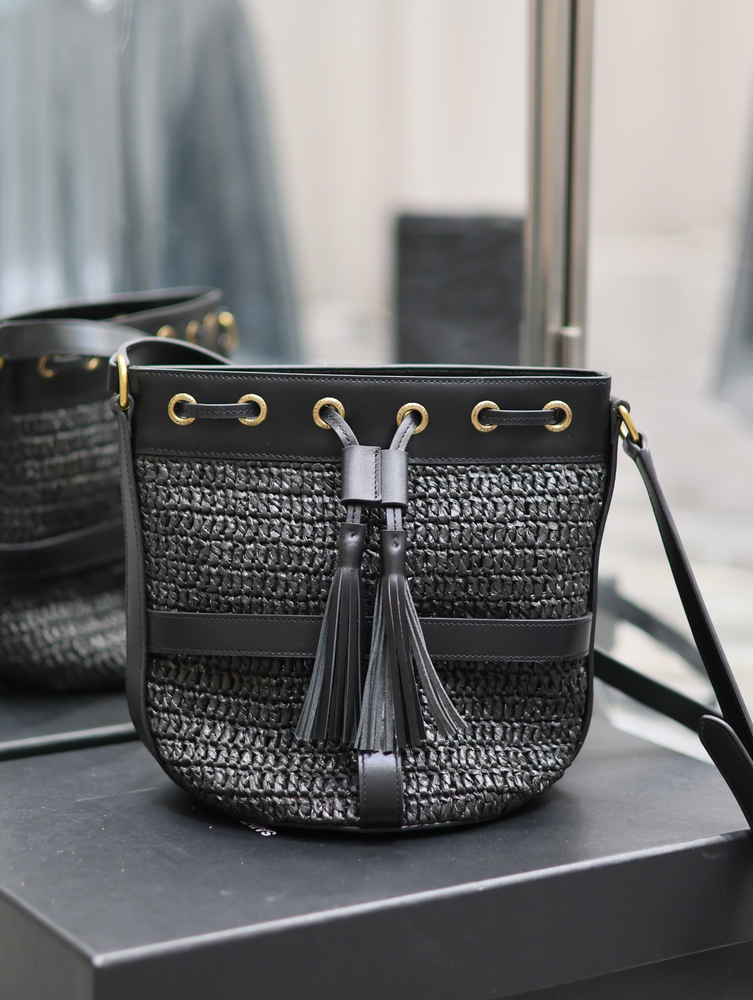 TOP Yves Saint Laurent YSL Aphile Raffia Craft Bucket Bag - Two Colors