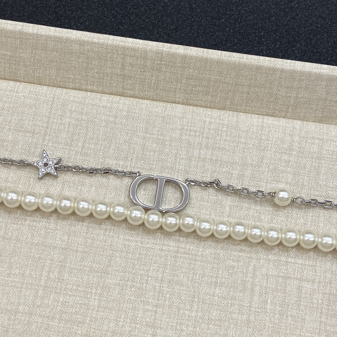TOP Christian Dior Pearl Necklaces - Silver