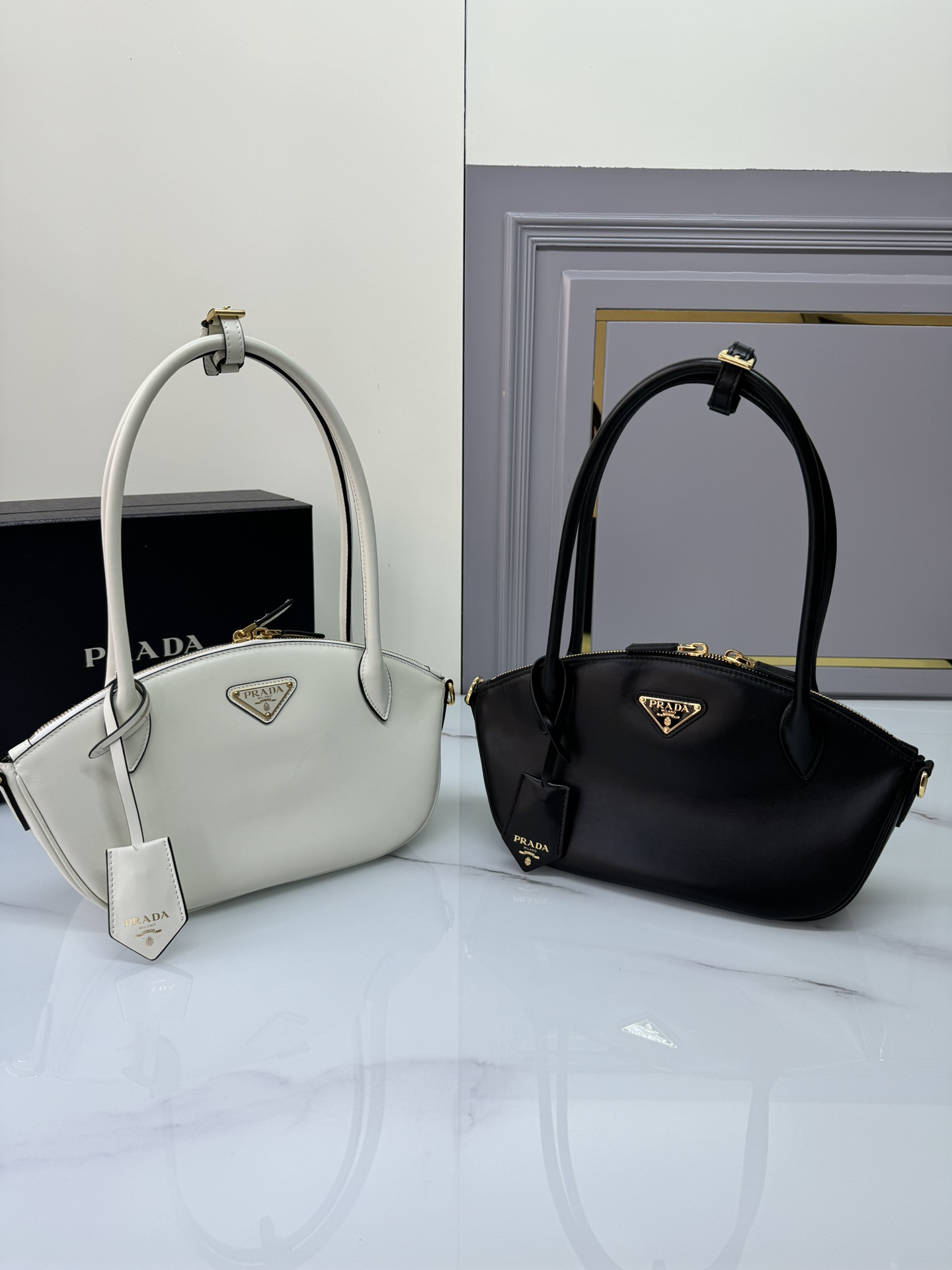 TOP PRADA Cowhide Underarm Bags 31×16×11cm - 2 Colors