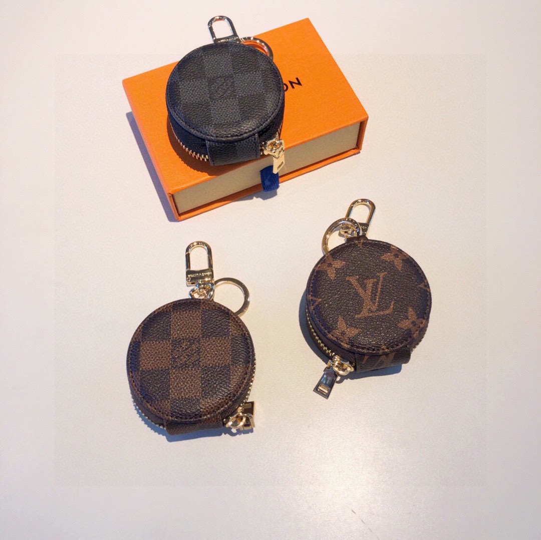 TOP Louis Vuitton LV Classic Monogram Bluetooth Headphone Bag Keychain - 3 Color