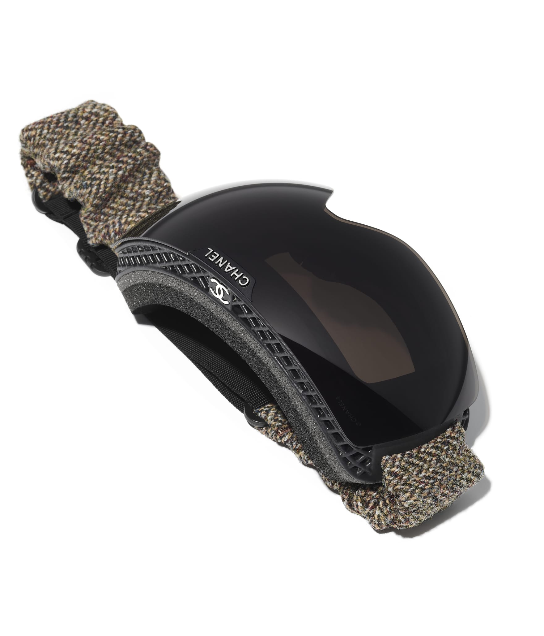 CHANEL Shield Sunglasses A71733X22004S