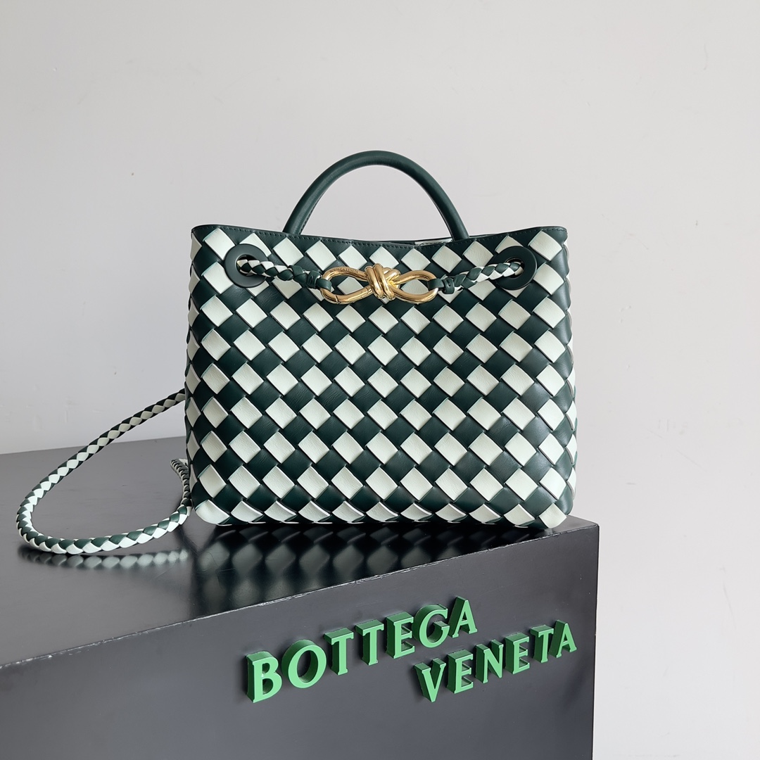 TOP Bottega Veneta BV Andiamo Bags Woven Handbags - 2 Colour
