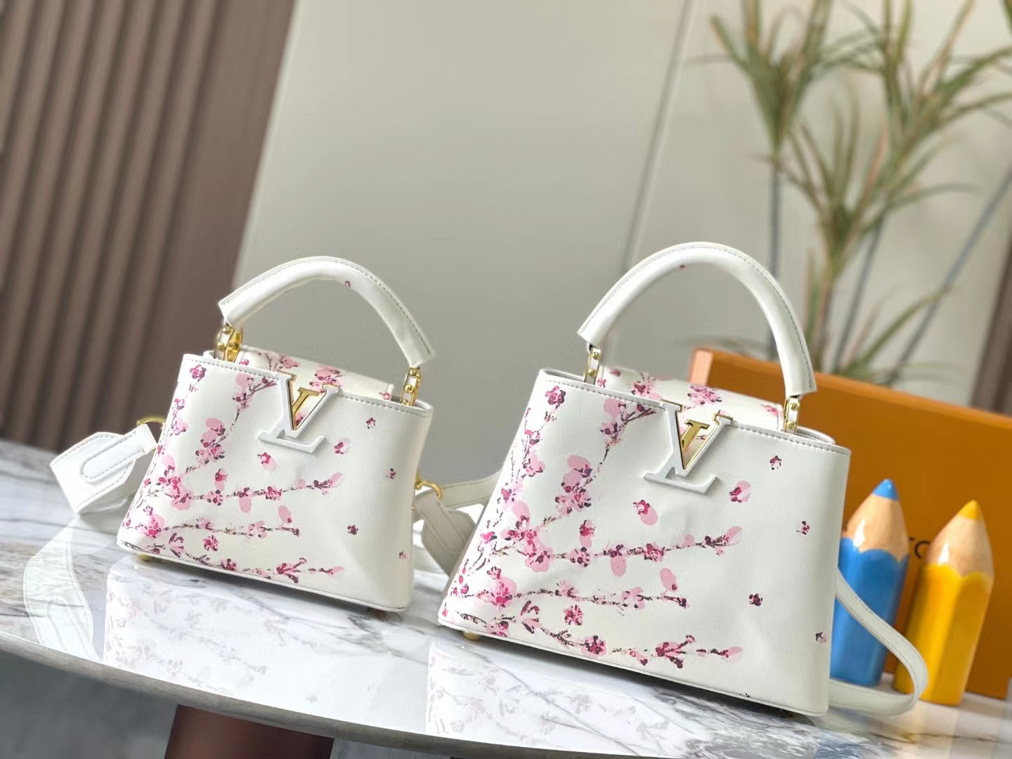 TOP Louis Vuitton LV Capucines Bag with flowers printed 2 Sizes- 2 Colors