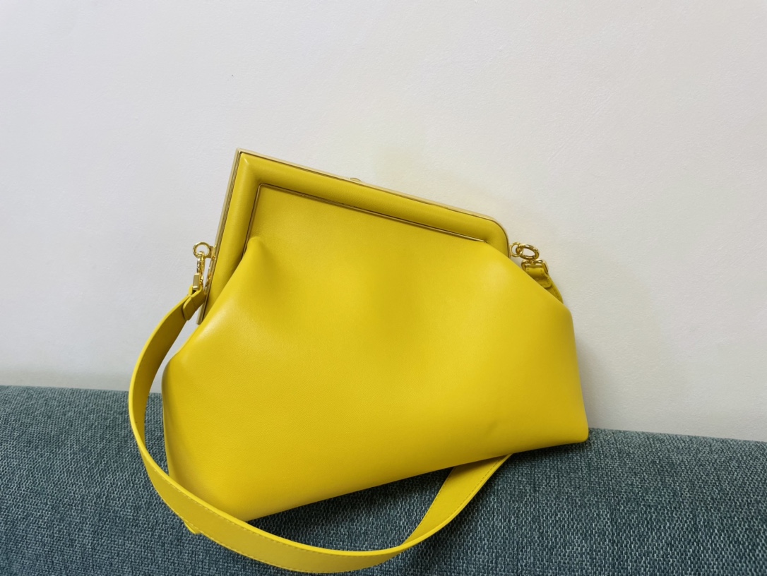 TOP FENDI  First Bag - Yellow