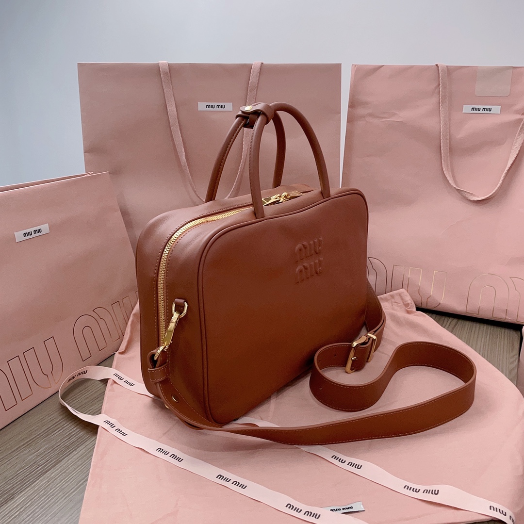 TOP Miu Miu Calfskin Briefcase 34 x 23 x 11  cm - 4 Color