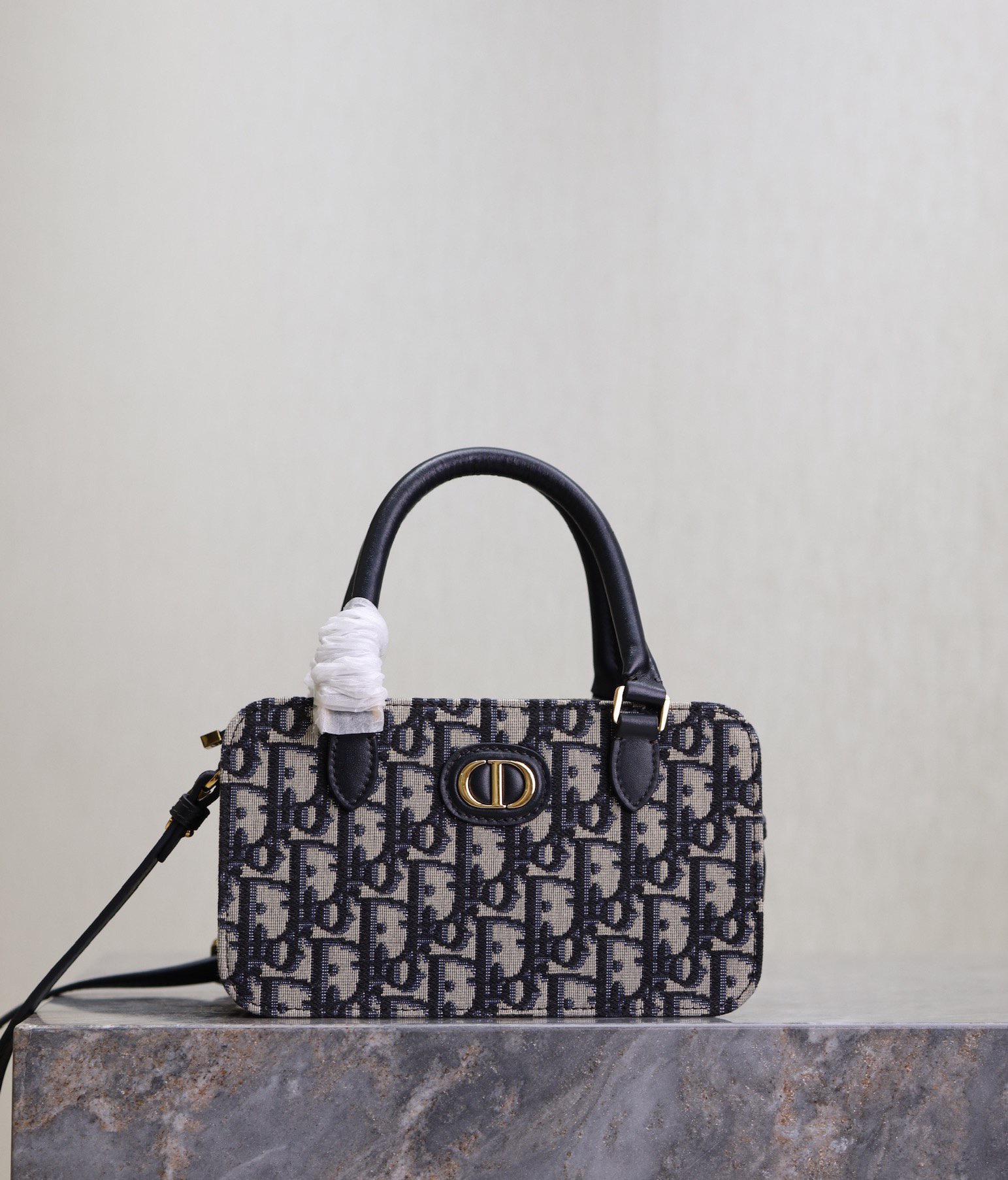 TOP Christian Dior 30 Montaigne Doctor Bag 20 X 11.5 X 7 cm - Blue