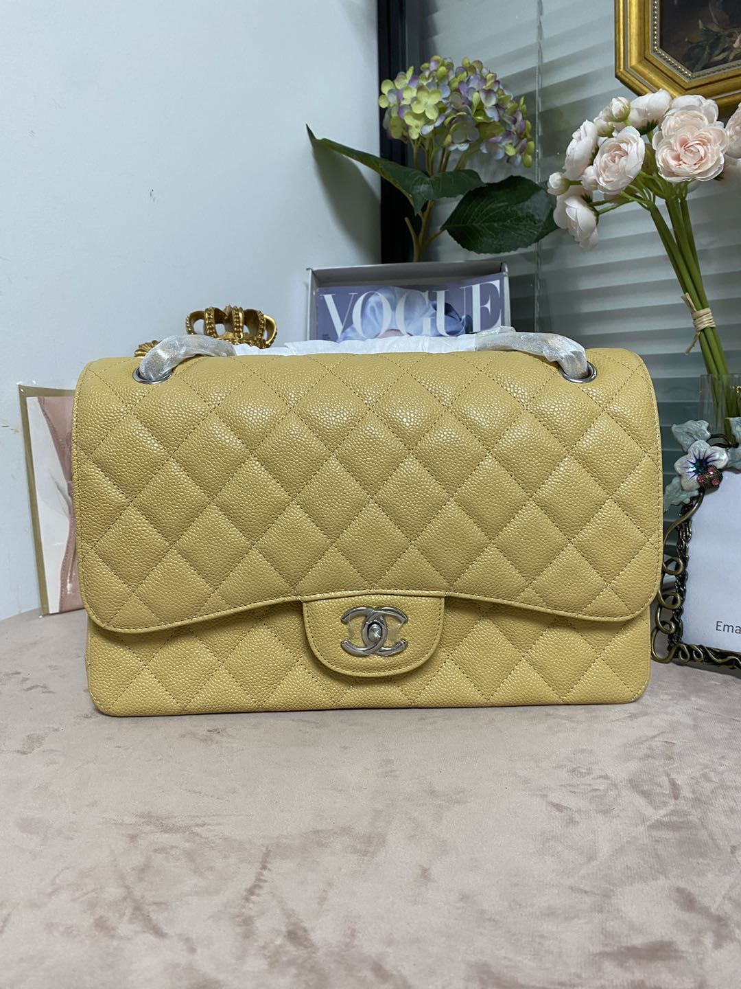 TOP CHANEL Classic Flab bag Bag 30 cm - Apricot