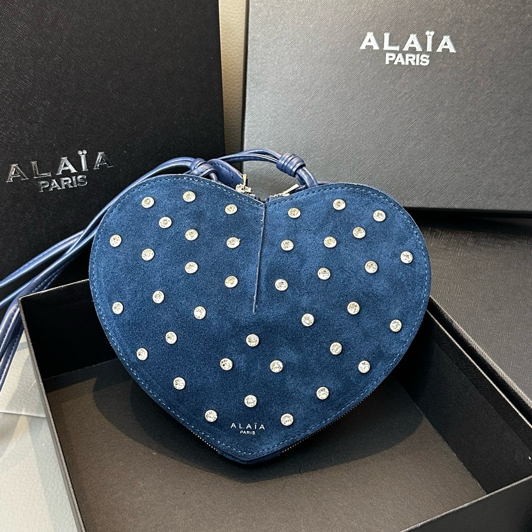 ALaia Diamond Heart Handbag (Replica)