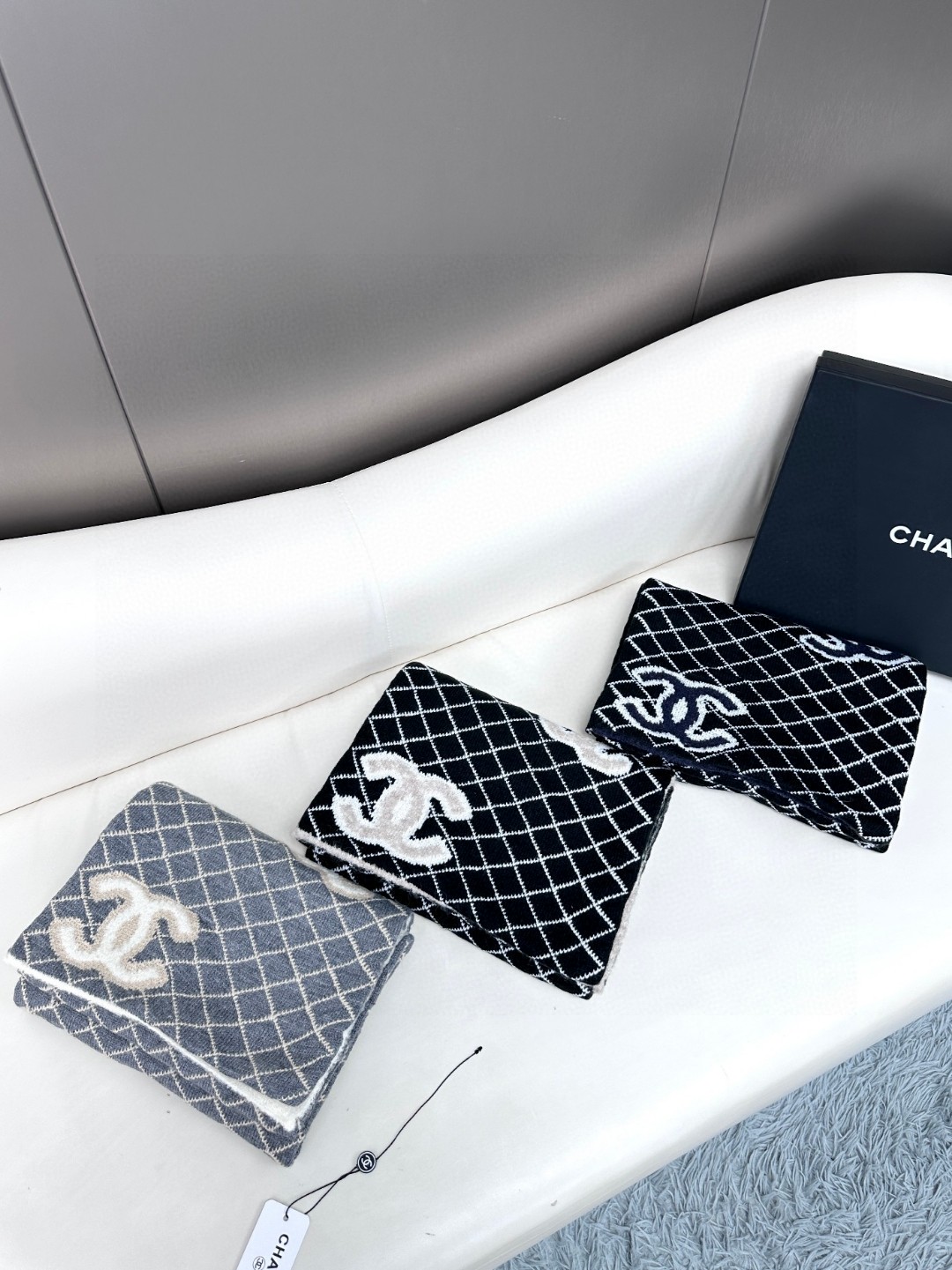 TOP CHANEL CC Scarf 30X185 cm - 3 Color