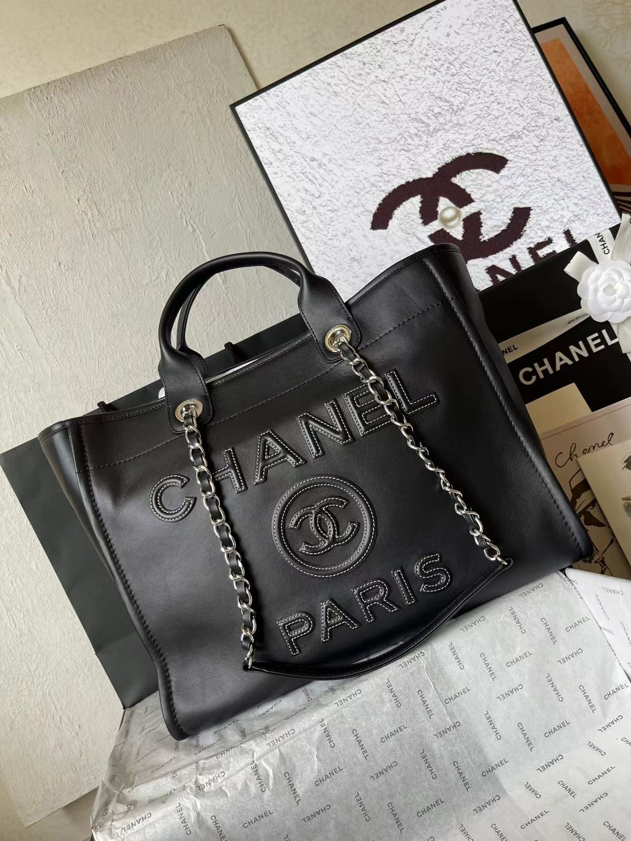 TOP CHANEL Cowhide Deauville Tote Shopping Bag 34 cm  - Black
