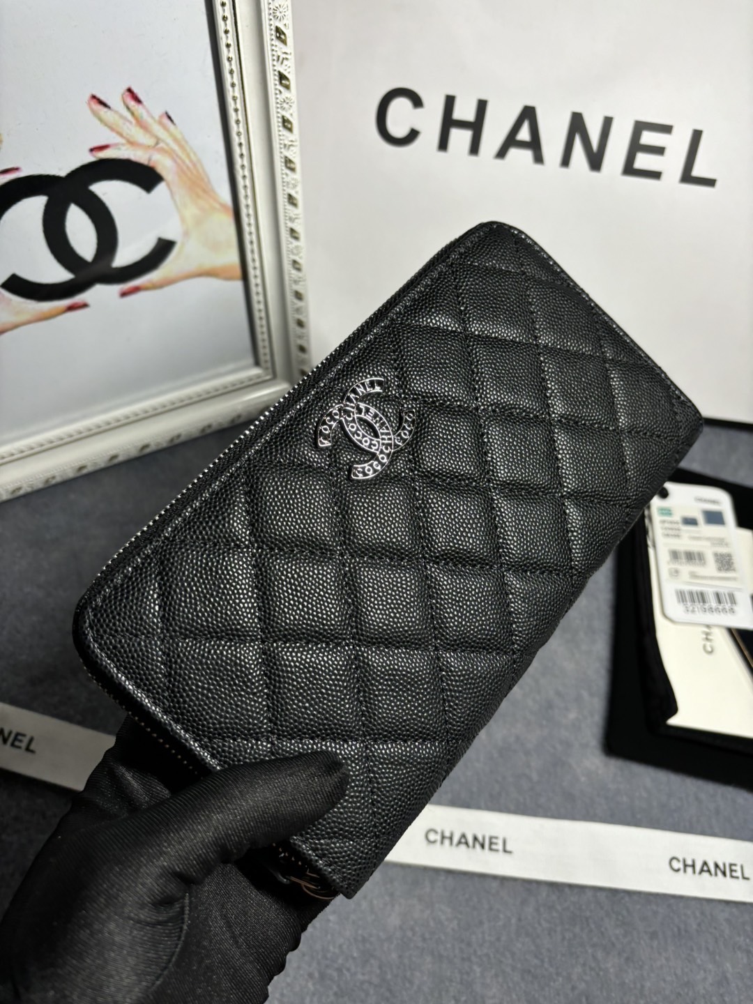 TOP CHANEL Hollow Letter CC Zipper Wallet 10.4x19.4x2.5cm - Black