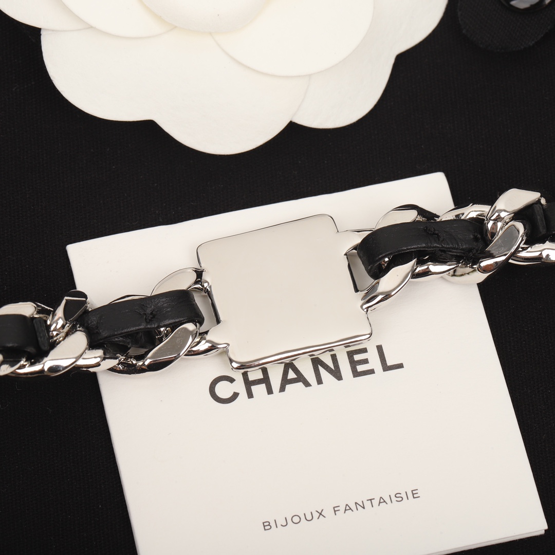 TOP CHANEL CC Choker Necklace-Black