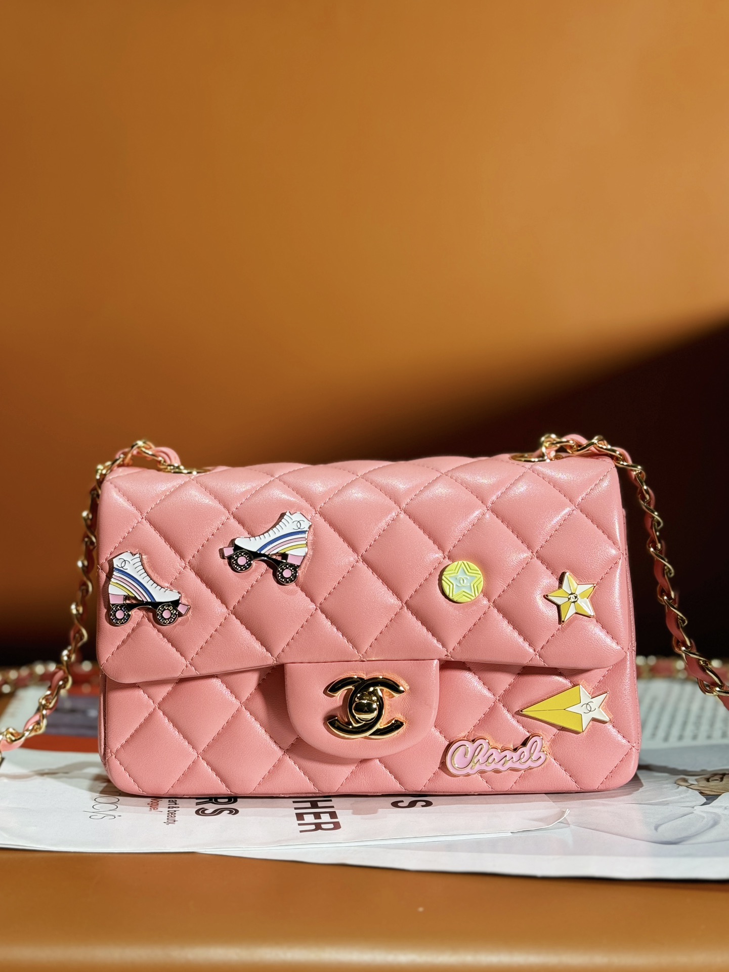 TOP CHANEL 24 C Badge Series Bags - 20CM&GHW - 2 Colors