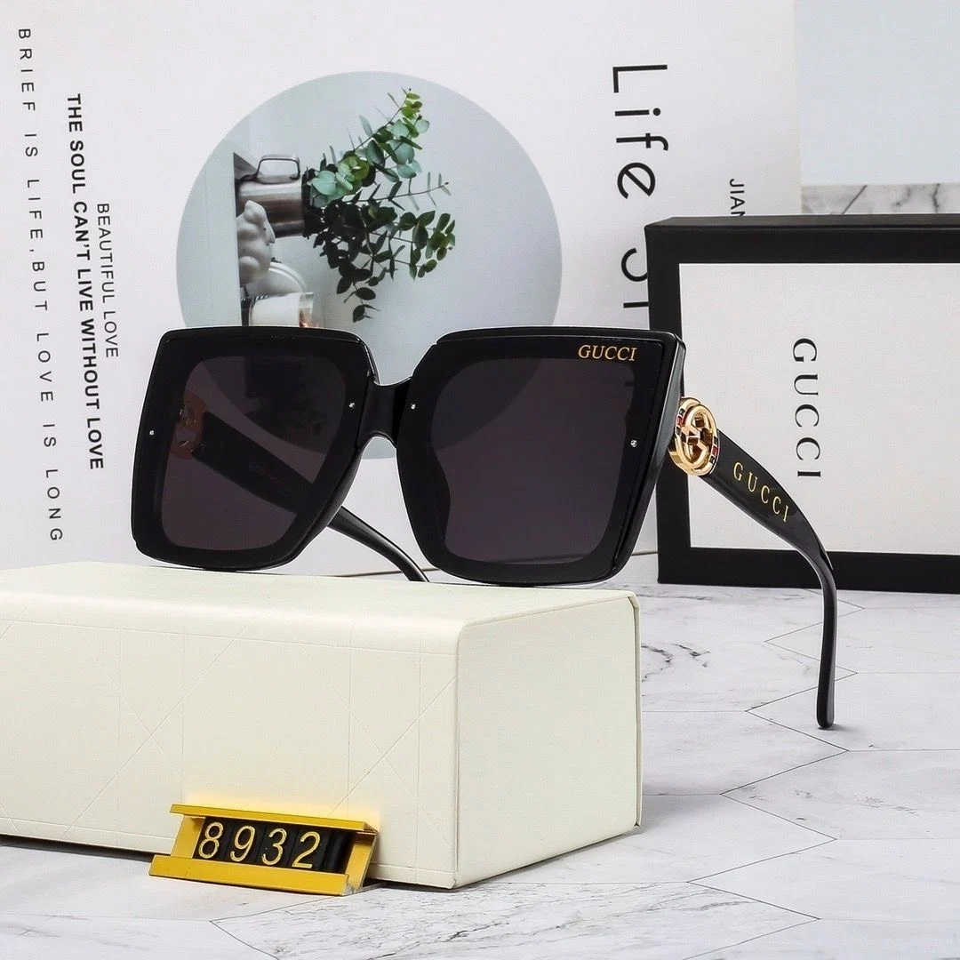 AAAGlasses Unisex Oversized Square Sunglasses, Thick Glossy Frame Gradient Lens Shades, Metal Interlocking Decor Wide Temple UV Protection Fashion Eyewear