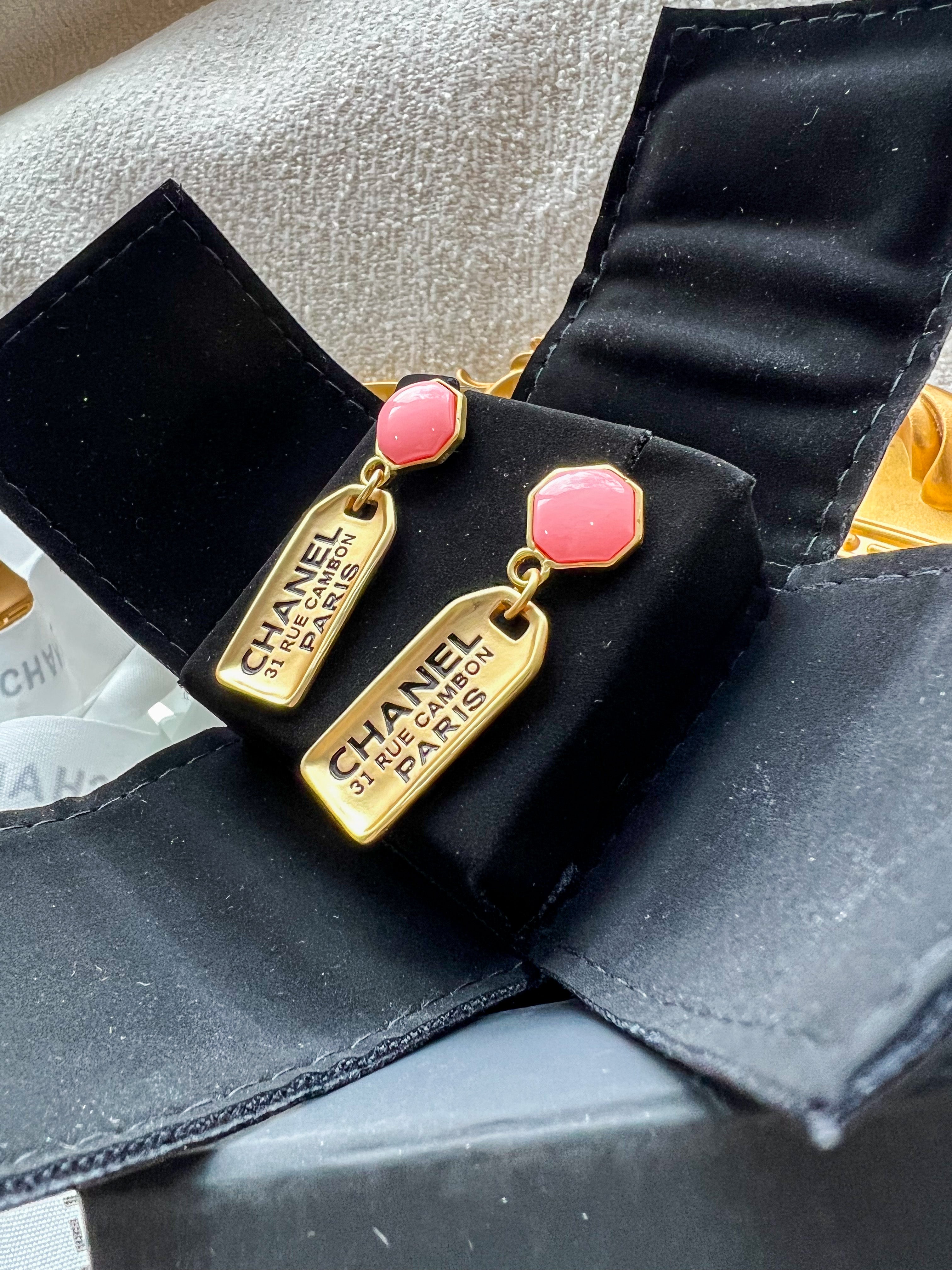 TOP CHANEL Rue De Cambon Dangle Earrings - Pink Gold