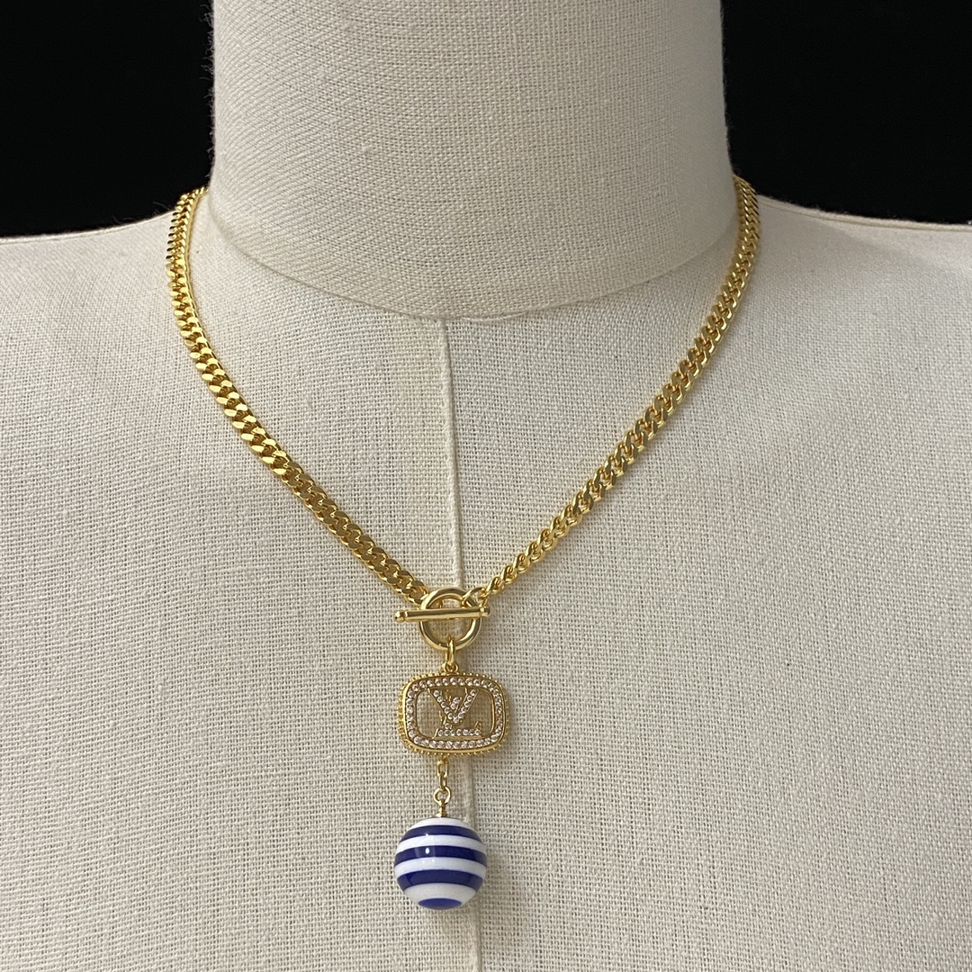 TOP Louis Vuitton LV Necklace - Gold
