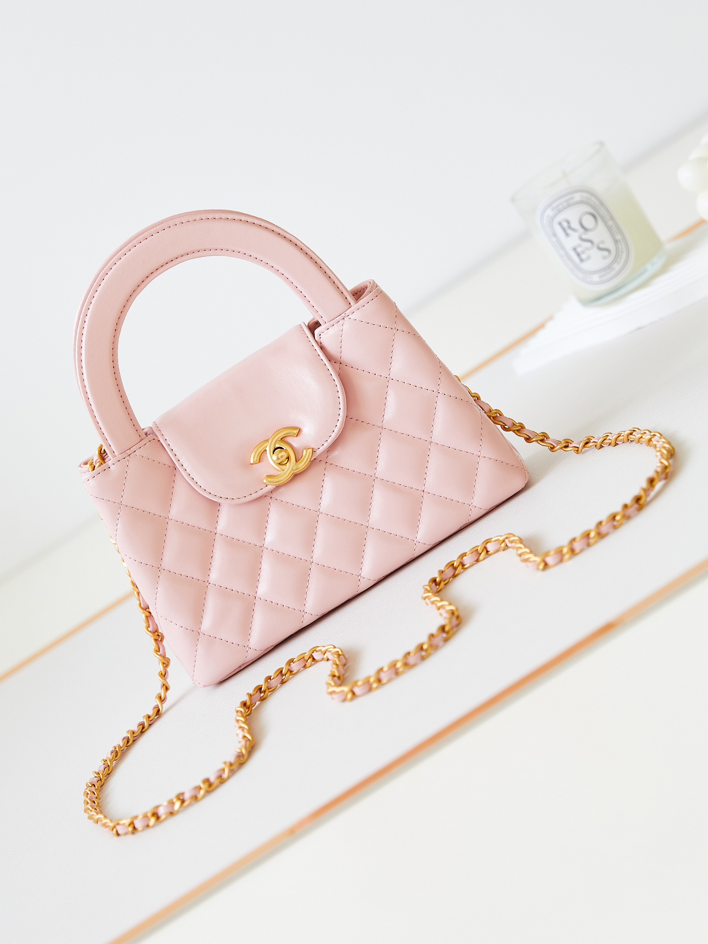 TOP CHANEL 23K Mini Handle Bag 8.3x12.5x4 cm/13x19x7 cm - GHW - Pink