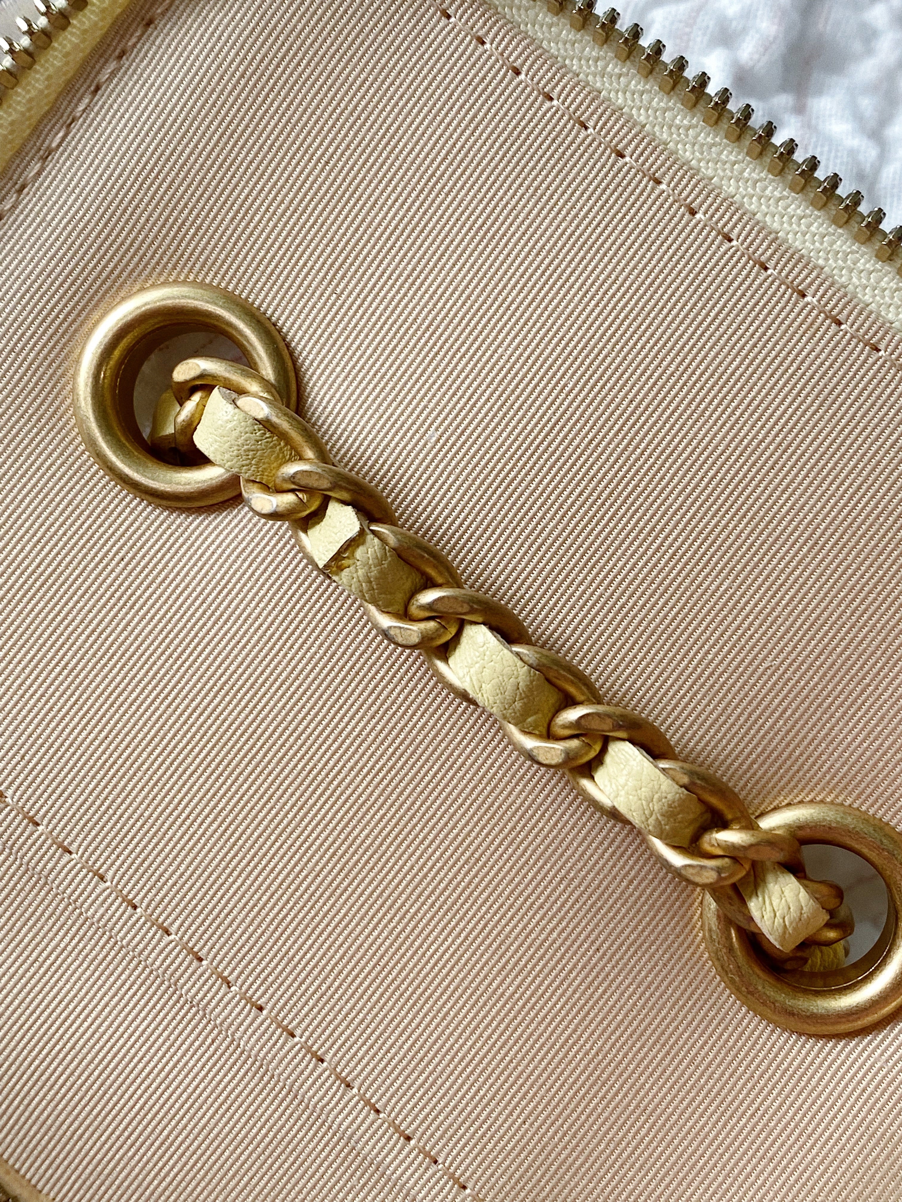 TOP CHANEL Vanity Case Perfect Fit Mini Adjustable Chain - Yellow