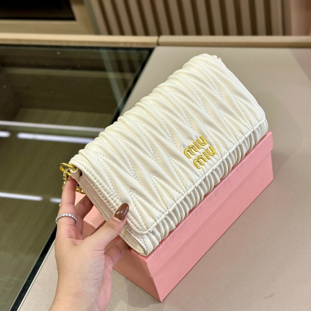 MIU MIU Matelasse Leather Shoulder Bag Crossbody Bag（Replica）