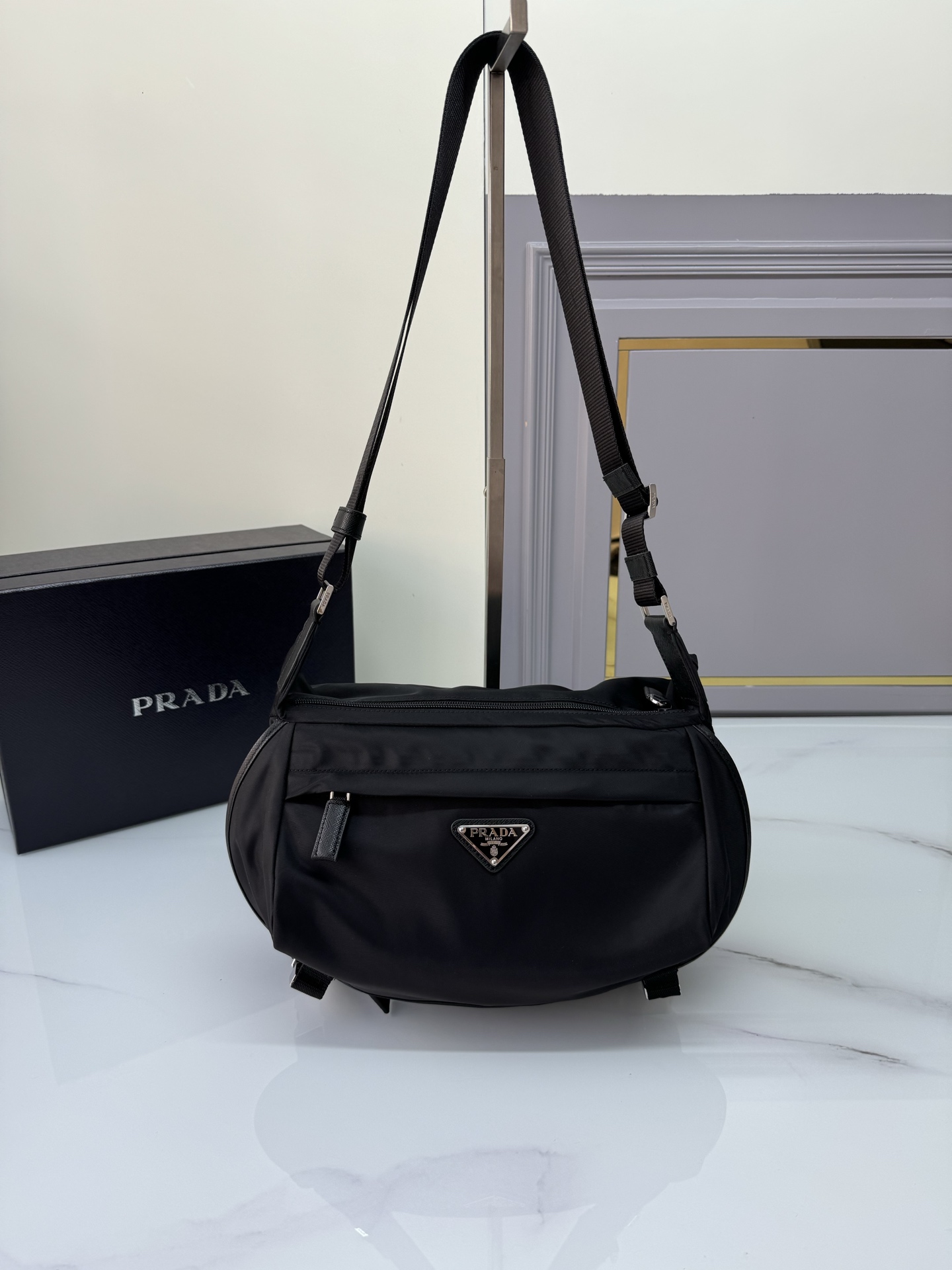 Top PRADA Flip-Top Messenger Bag Nylon And Saffiano Leather 27*15.5*14cm/32*18*16cm - Black