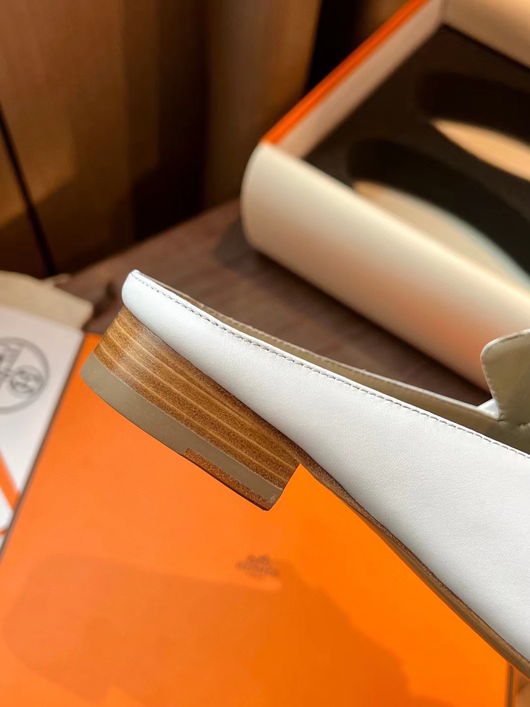 TOP HERMES Nappa Leather Mules - White