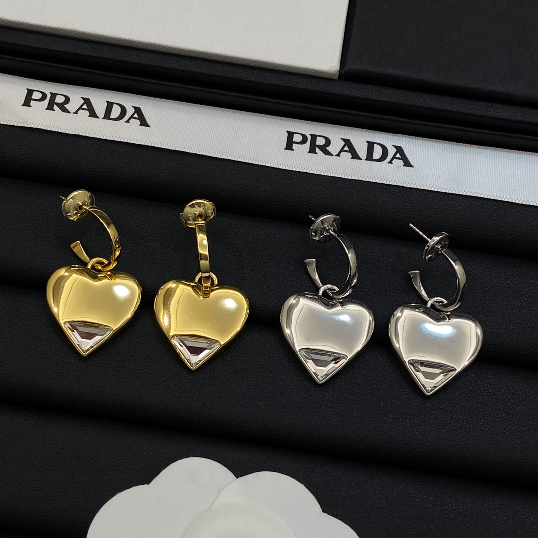 TOP PRADA Heart Earrings-2 Colors