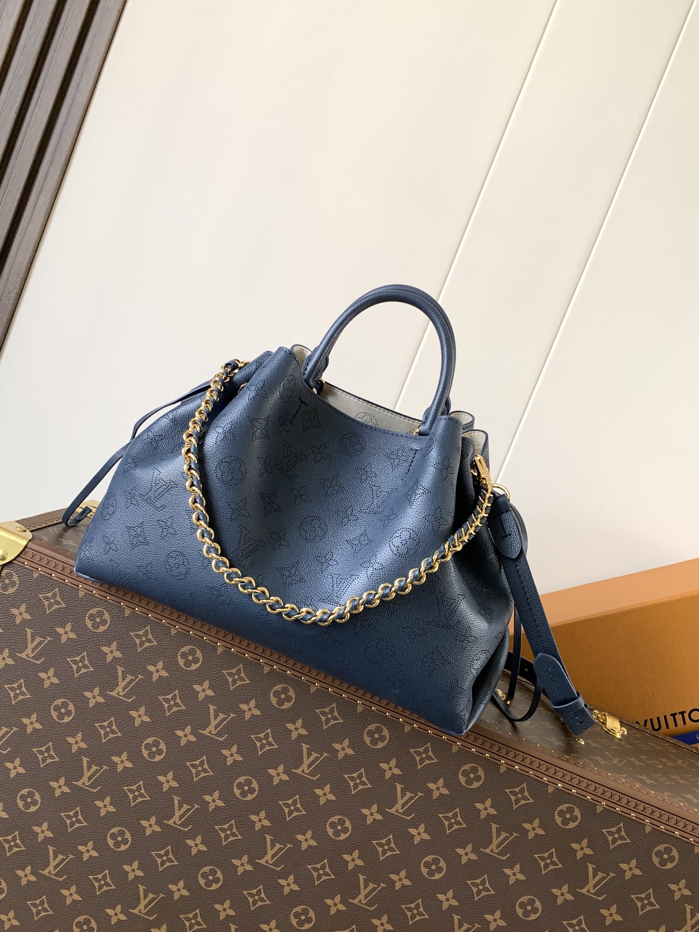 TOP Louis Vuitton LV Bella Tote Bag 23x13x32cm - Navy Blue