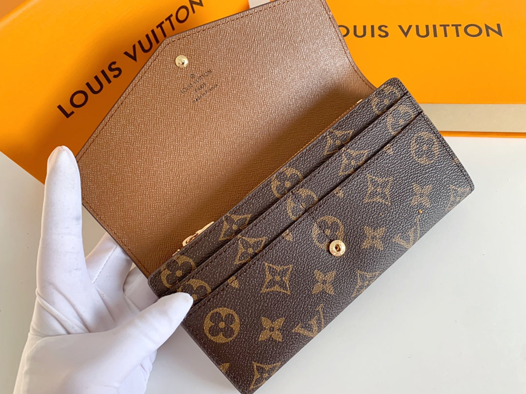 TOP Louis Vuitton LV L*V Monogram Sarah Wallet - Brown