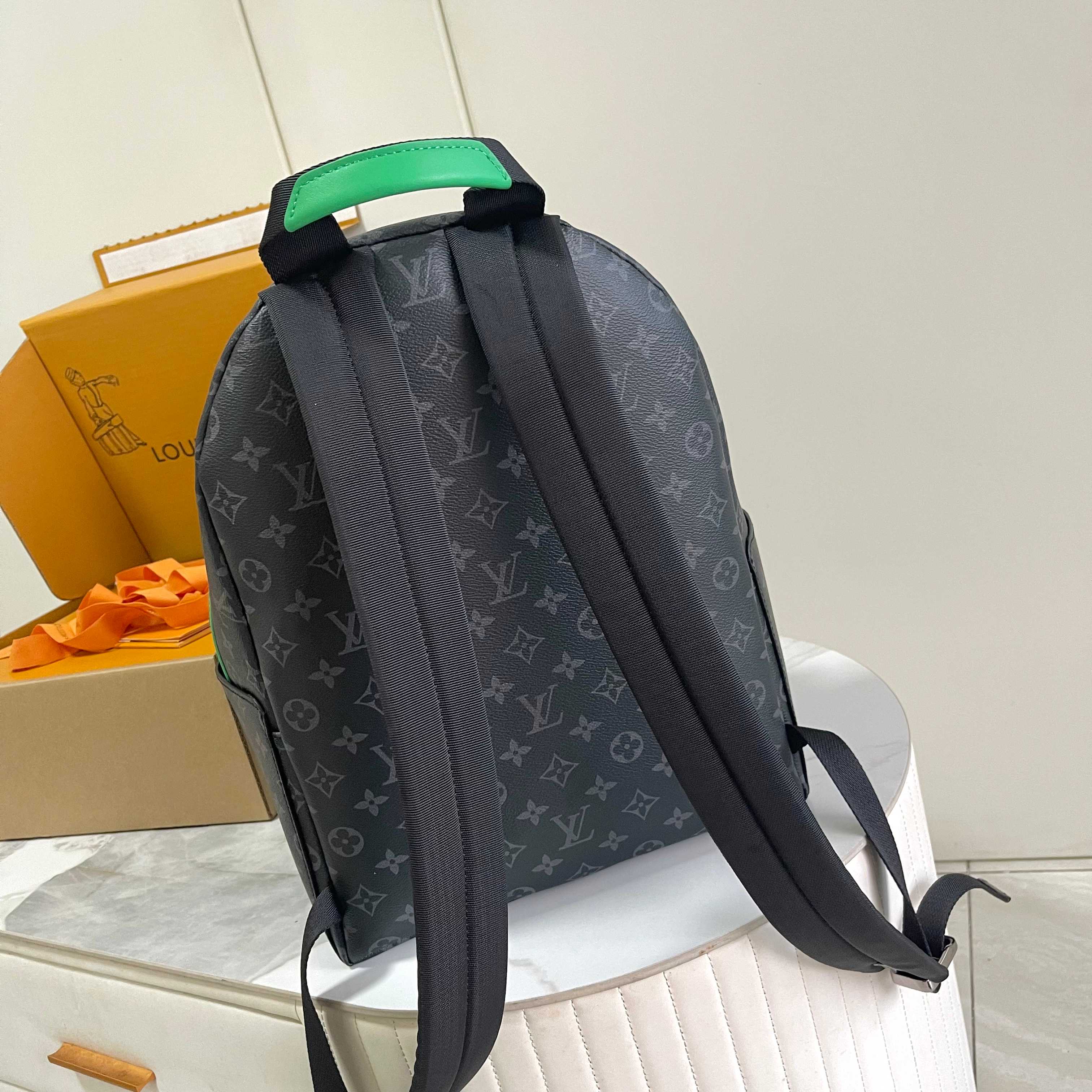 TOP Louis Vuitton LV Discovery Backpack 38x29x20cm - Black