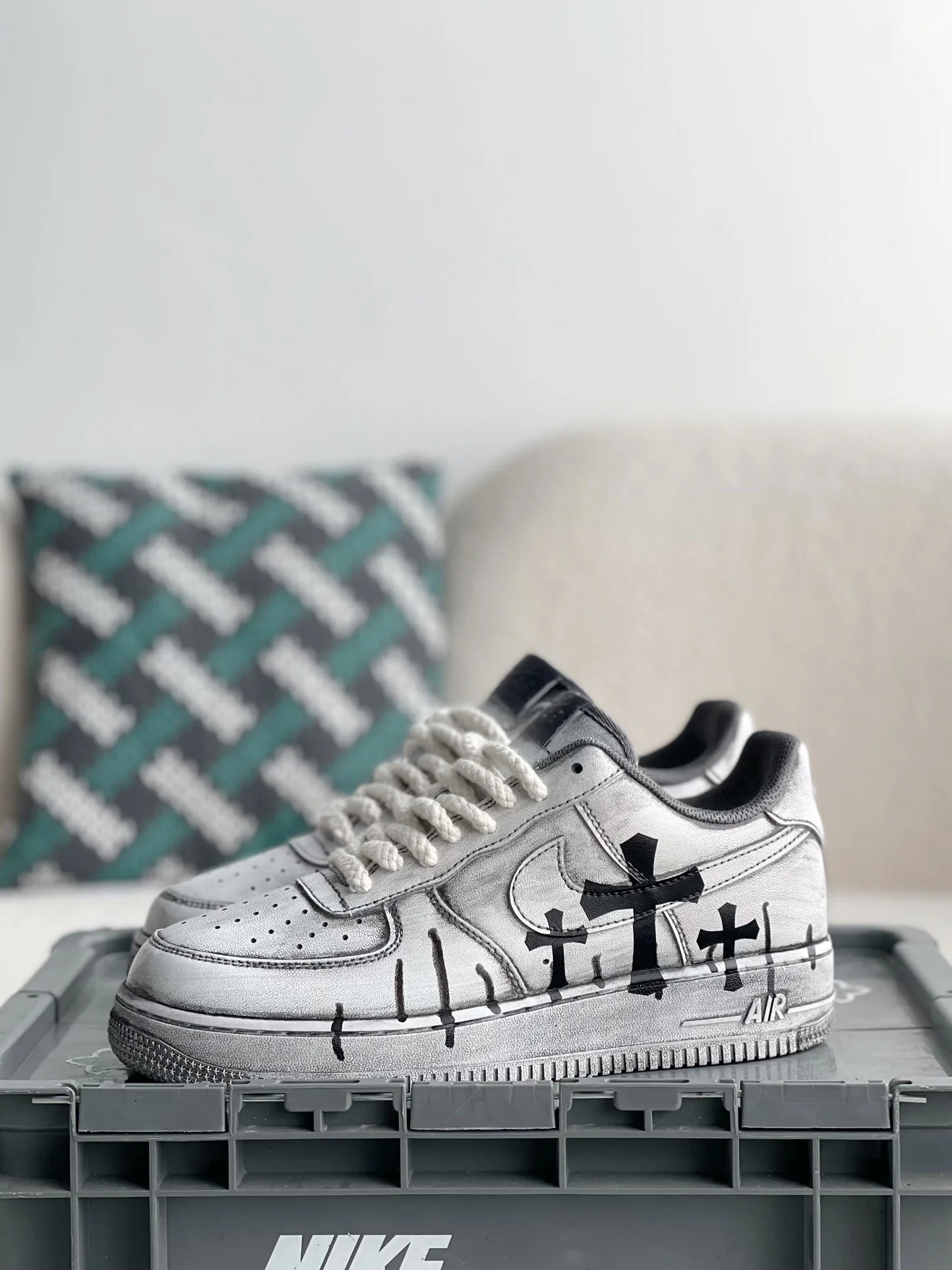 AAAShose Nike Air Force 1 Custom Vintage Gray Cross Graffiti Sneakers, Distressed Hand-Painted Streetwear Low Top Shoes