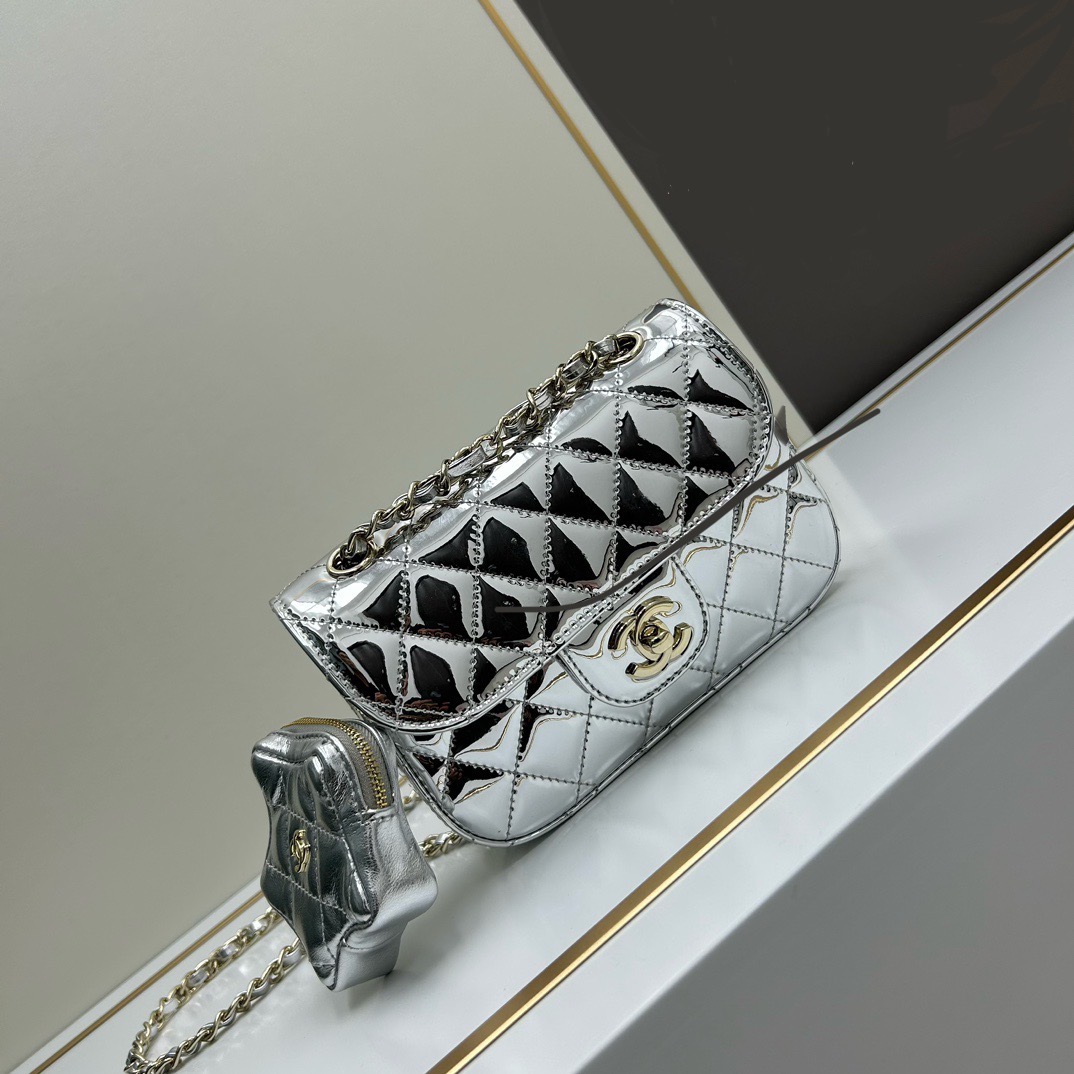 Chanel Mirrored Star Leather Shoulder Crossbody Bag（10A Mirror Version）