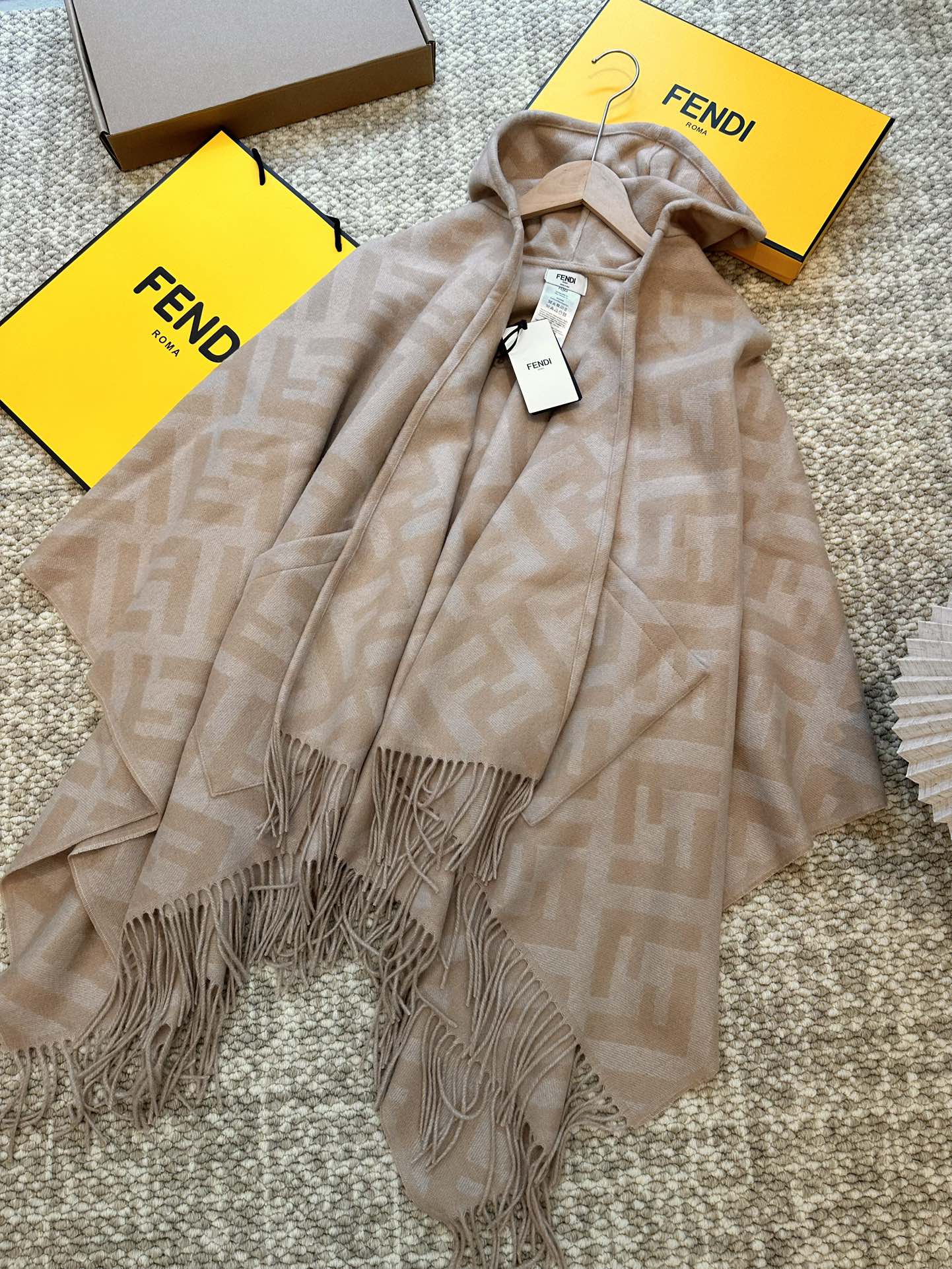 TOP FENDI FF Hooded Cape Shawl - Beige