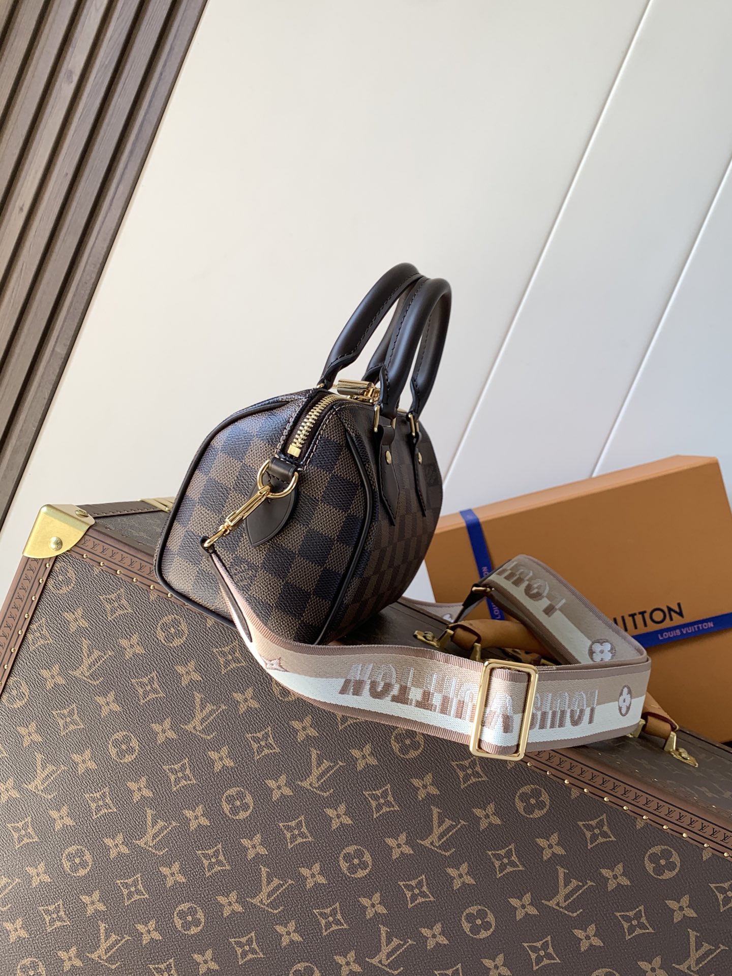 TOP Louis Vuitton LV Speedy Bandoulière 20 Bag 20.5 x 13.5 x 12 cm - Brown
